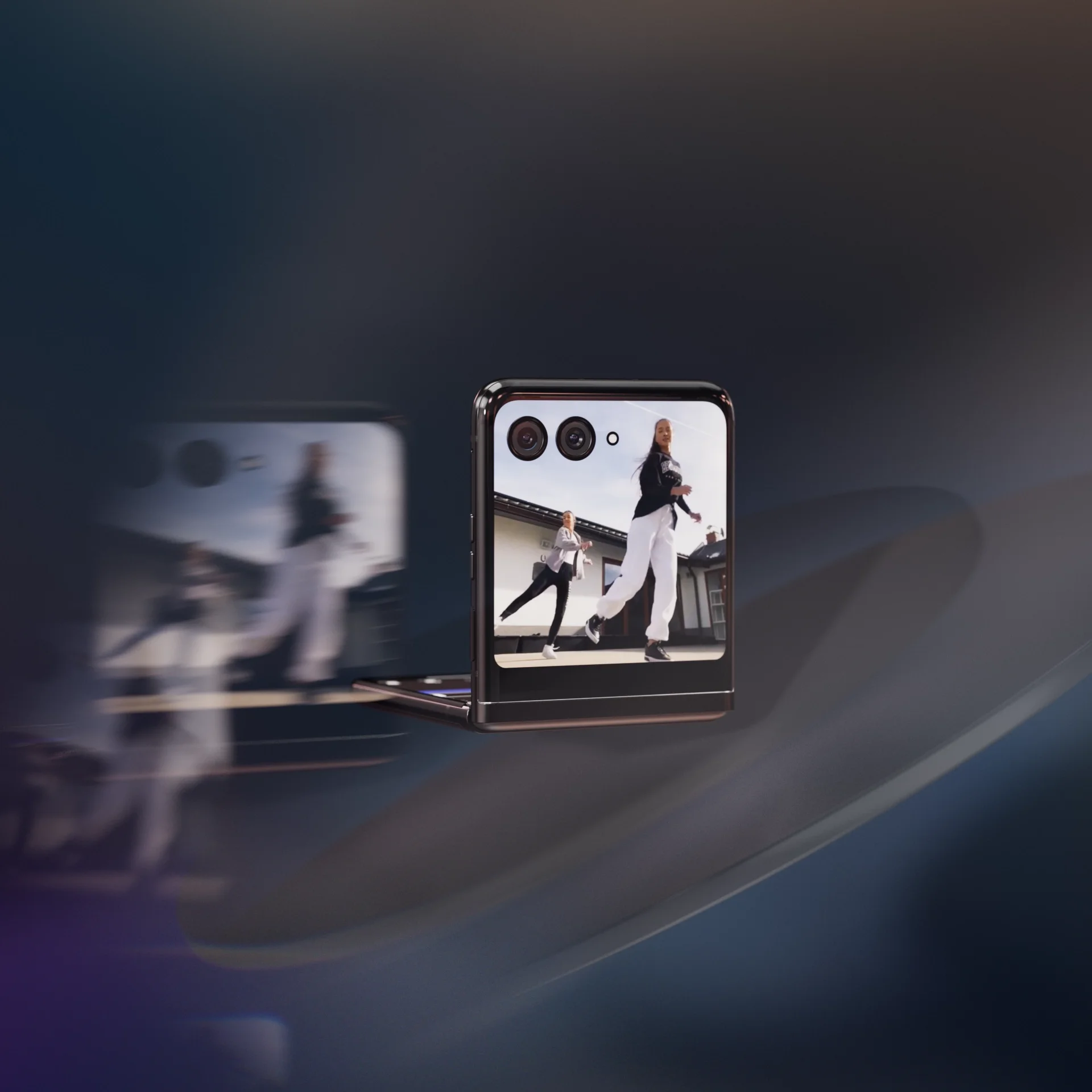 moto_juno_lighting_tiktok_seq_rt_009_v02_0101 copy.webp