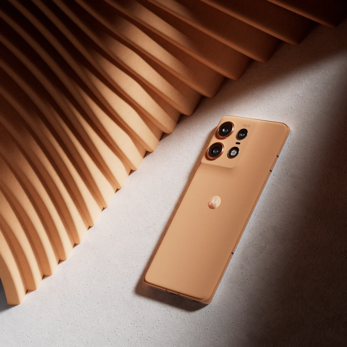 Edge_velar_lookdev_rt_v005 copy.webp