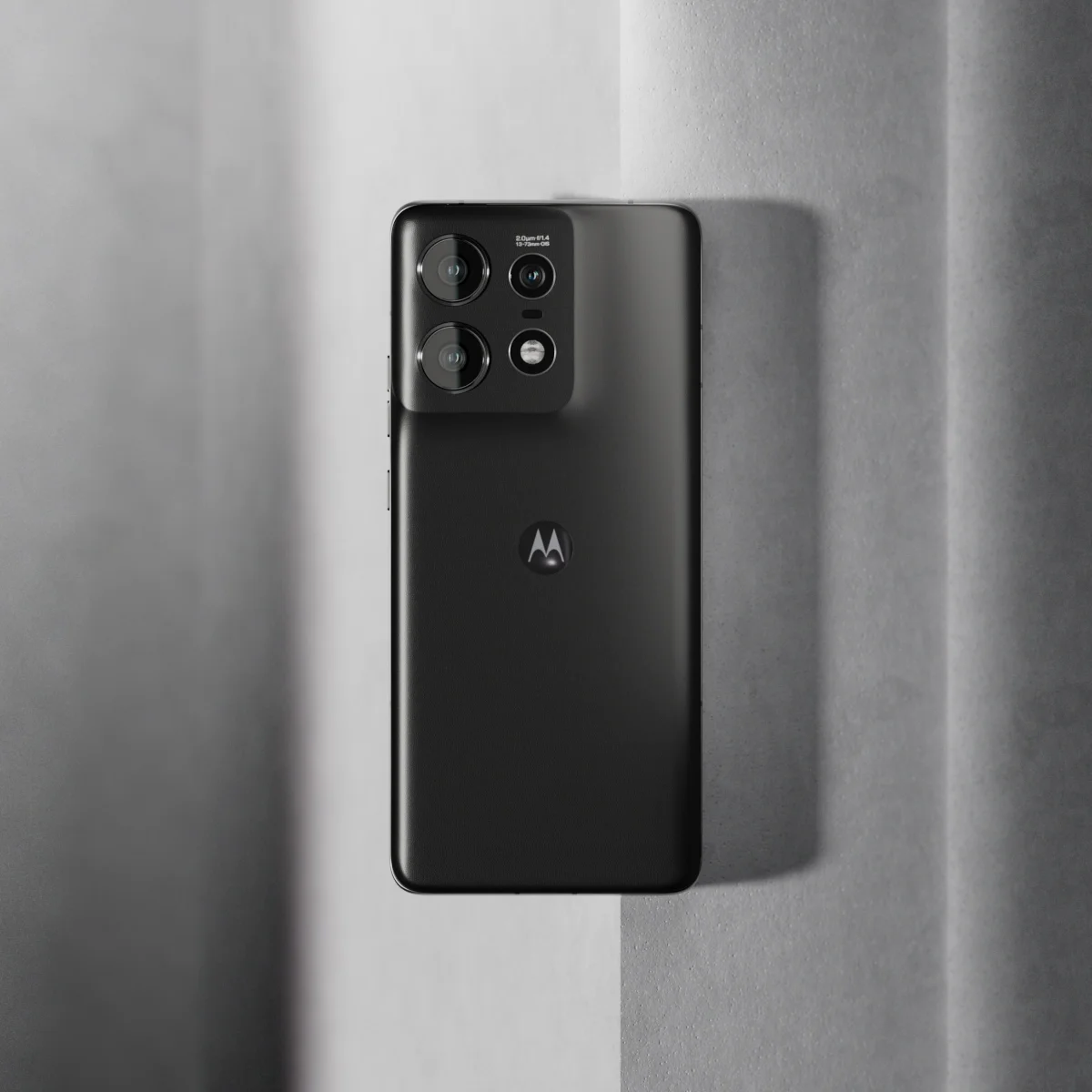 Edge_KV_Black_O_rt_v001 copy.webp