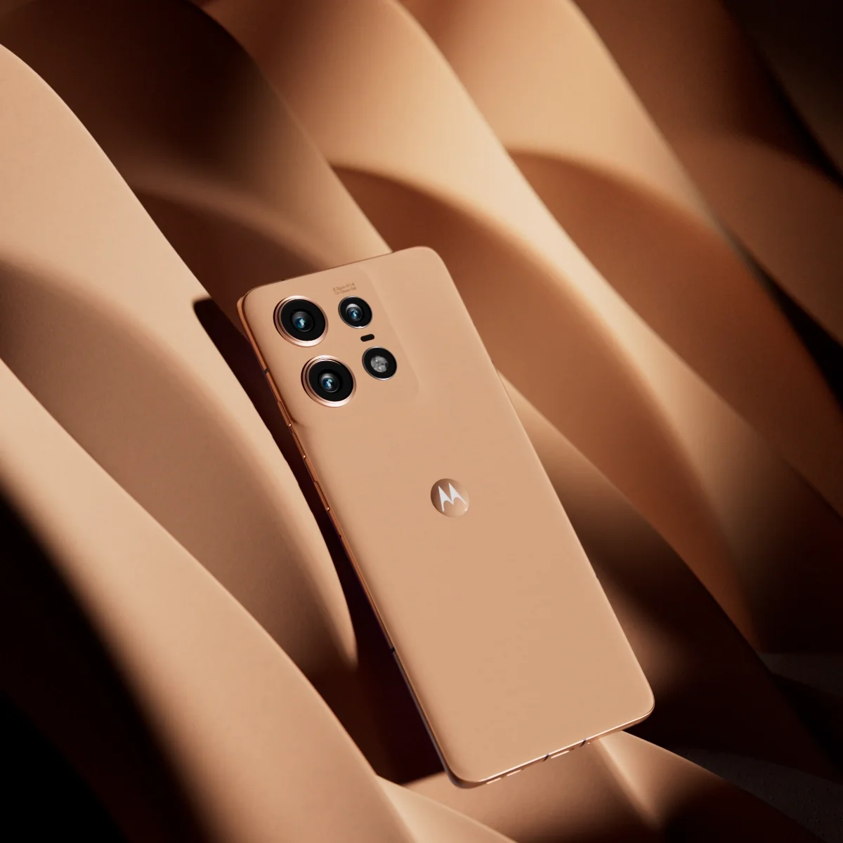 Edge_velar_lookdev_rt_v009 copy.webp