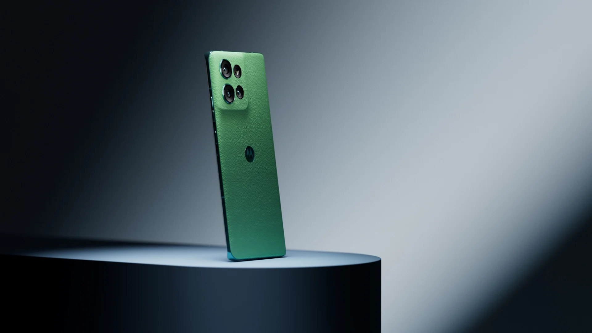 moto_edge_env_lookdev_rt_v002 copy.webp