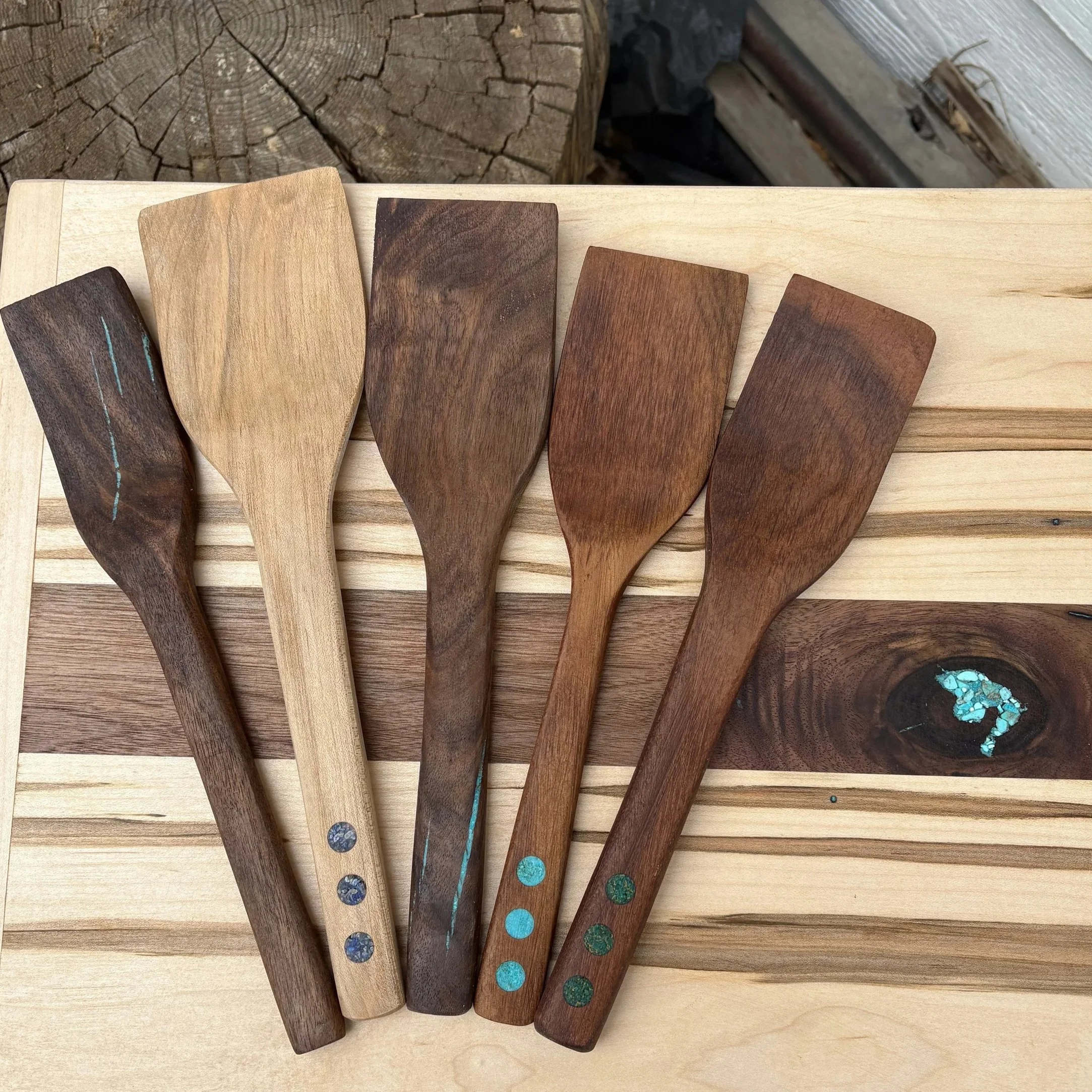 Knots, Wood &amp; Stone