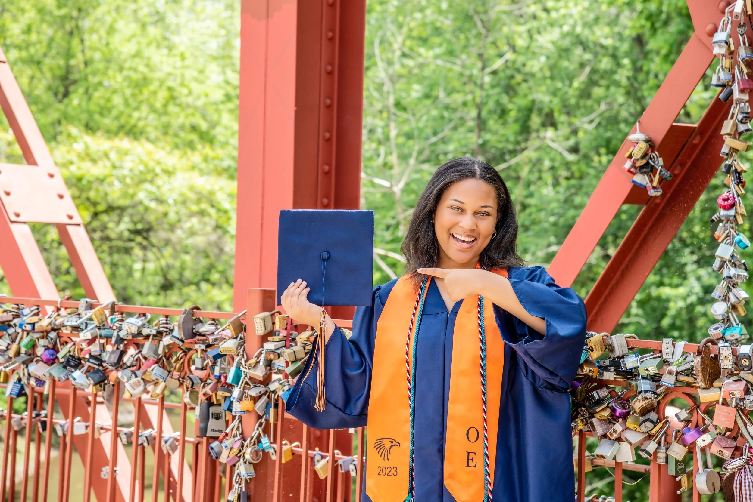 cap-and-gown-senior-photography-pdj-photography.jpg