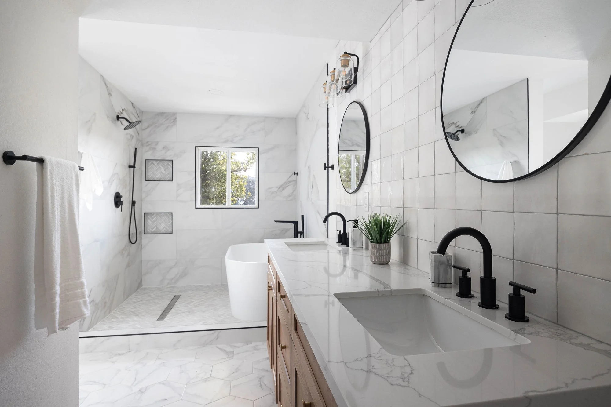 Carlsbad townhome bathroom