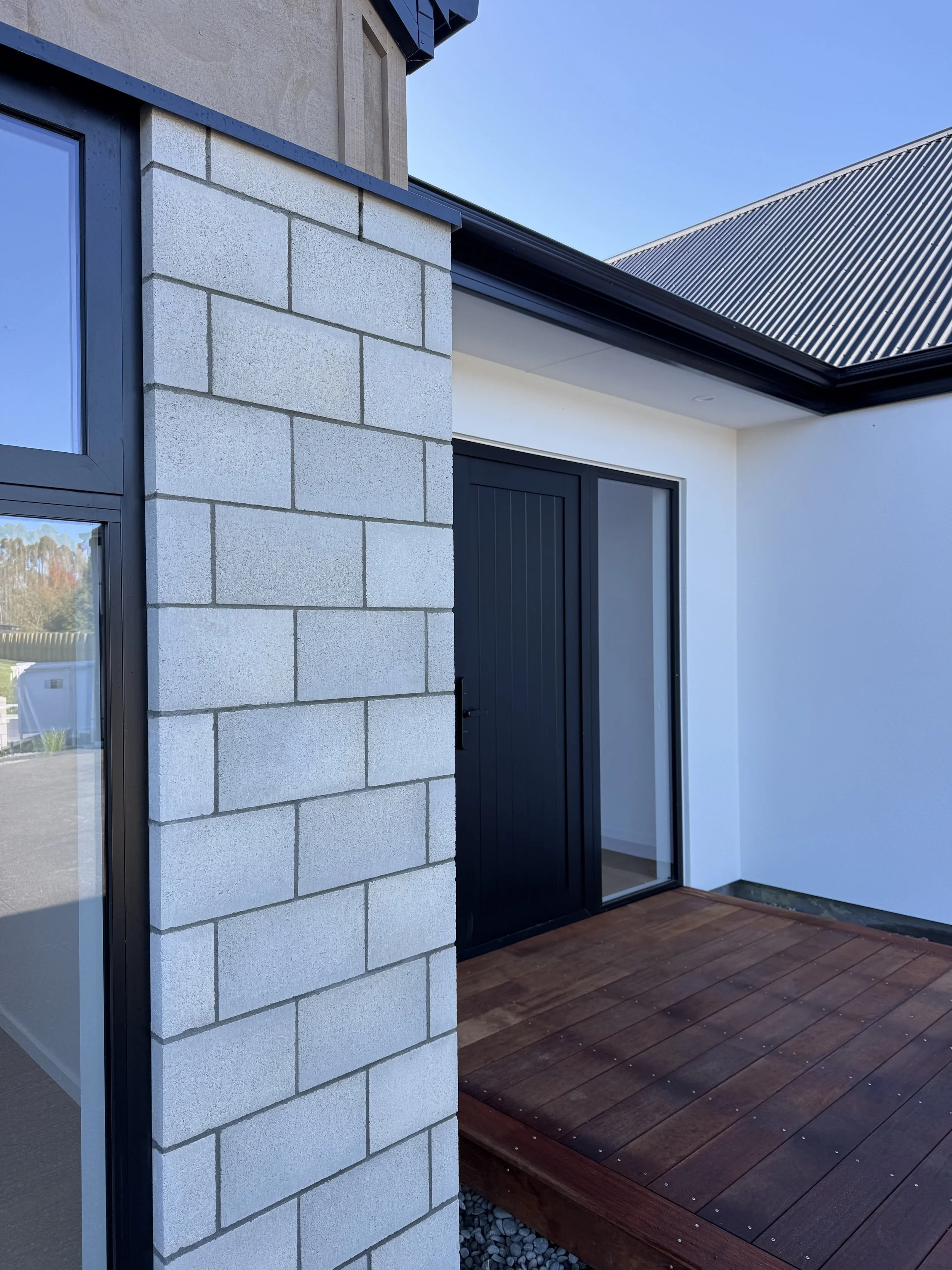 Grey concrete block brick work completed by Nijssen Bricklaying
