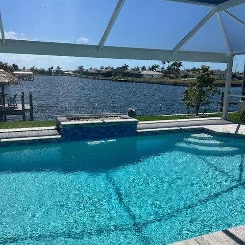 😚Close your eyes and imagine your dream home...💭

Is it&hellip;

🍳A huge kitchen for hosting family dinners?

A peaceful lake view to wake up to?

🔆Or a sunny backyard with a pool?

Your dream home doesn't have to stay a dream... I love helping p