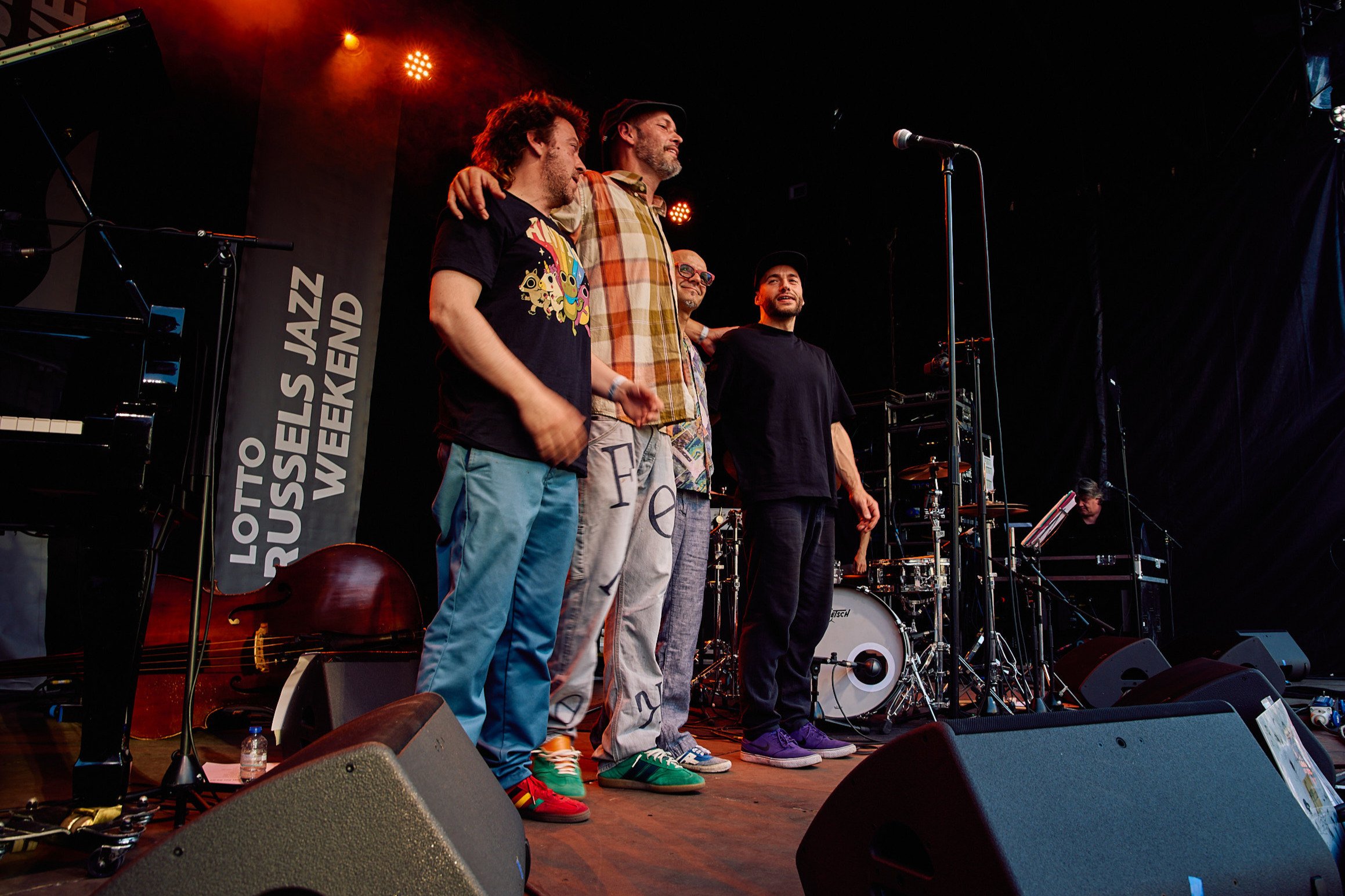 Full Crew 3 End.jpg
