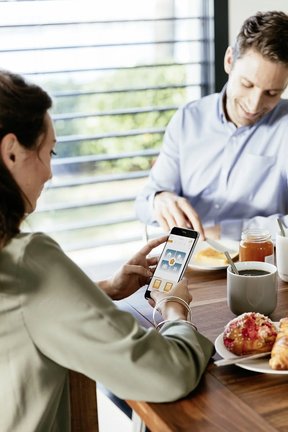 Use Your Smart Phone Control Your Blinds