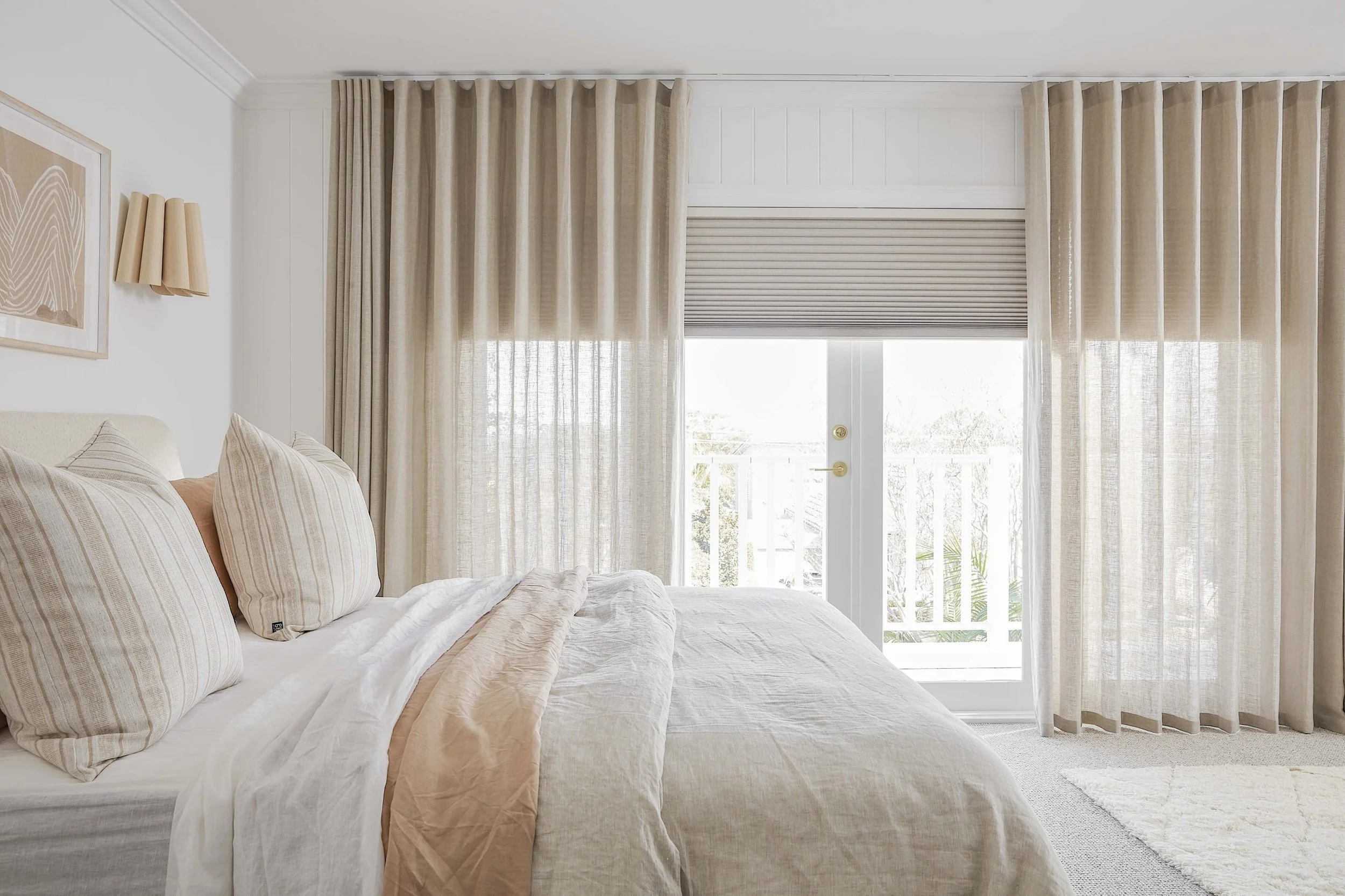 luxaflex-duette-shades-honeycomb-scaled.jpg