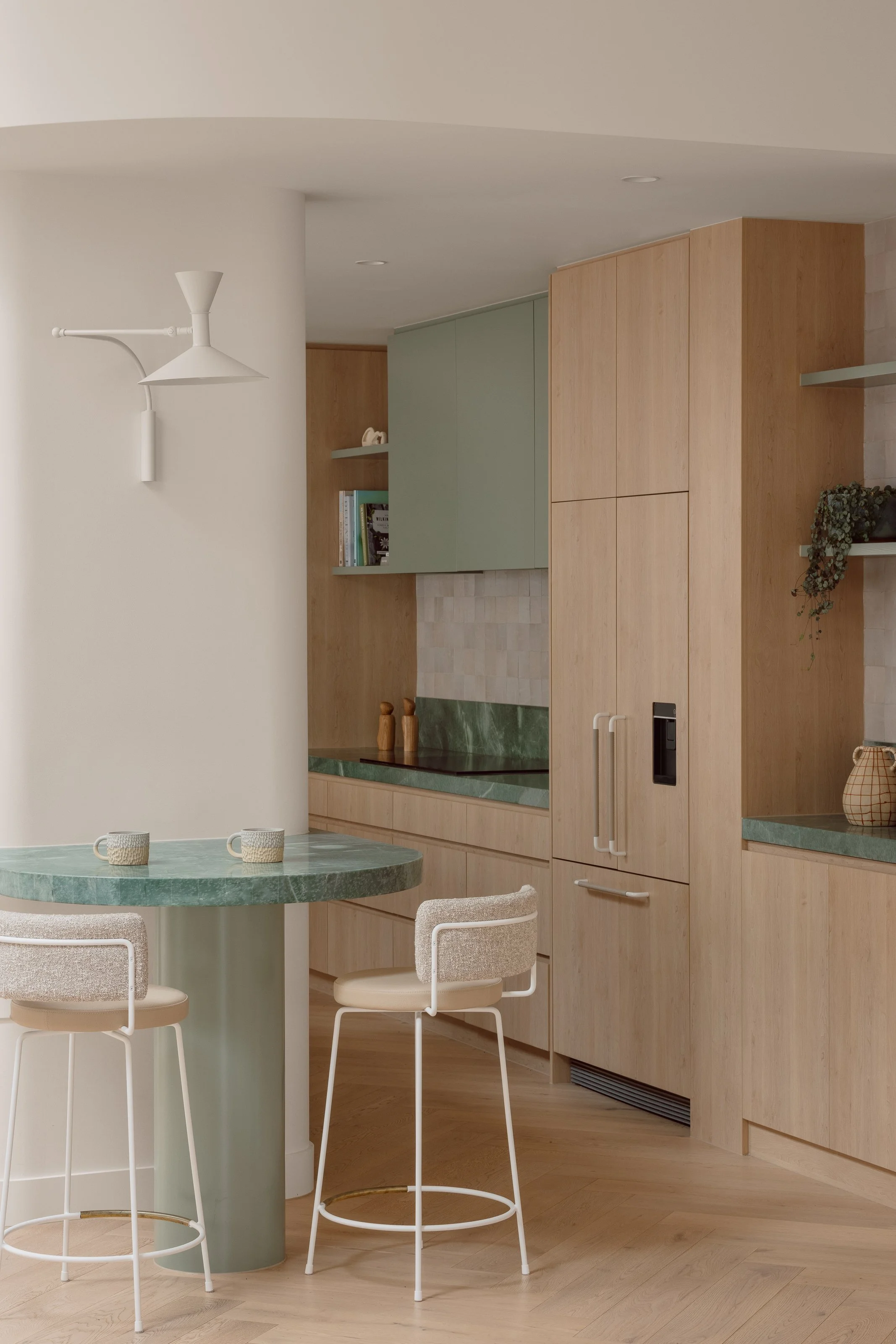 Hampton Bayside Home  Nicholls Interiors x Studio Esar