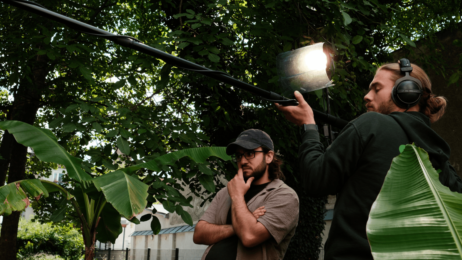 Riccardo Lando on set bei der Regie.
