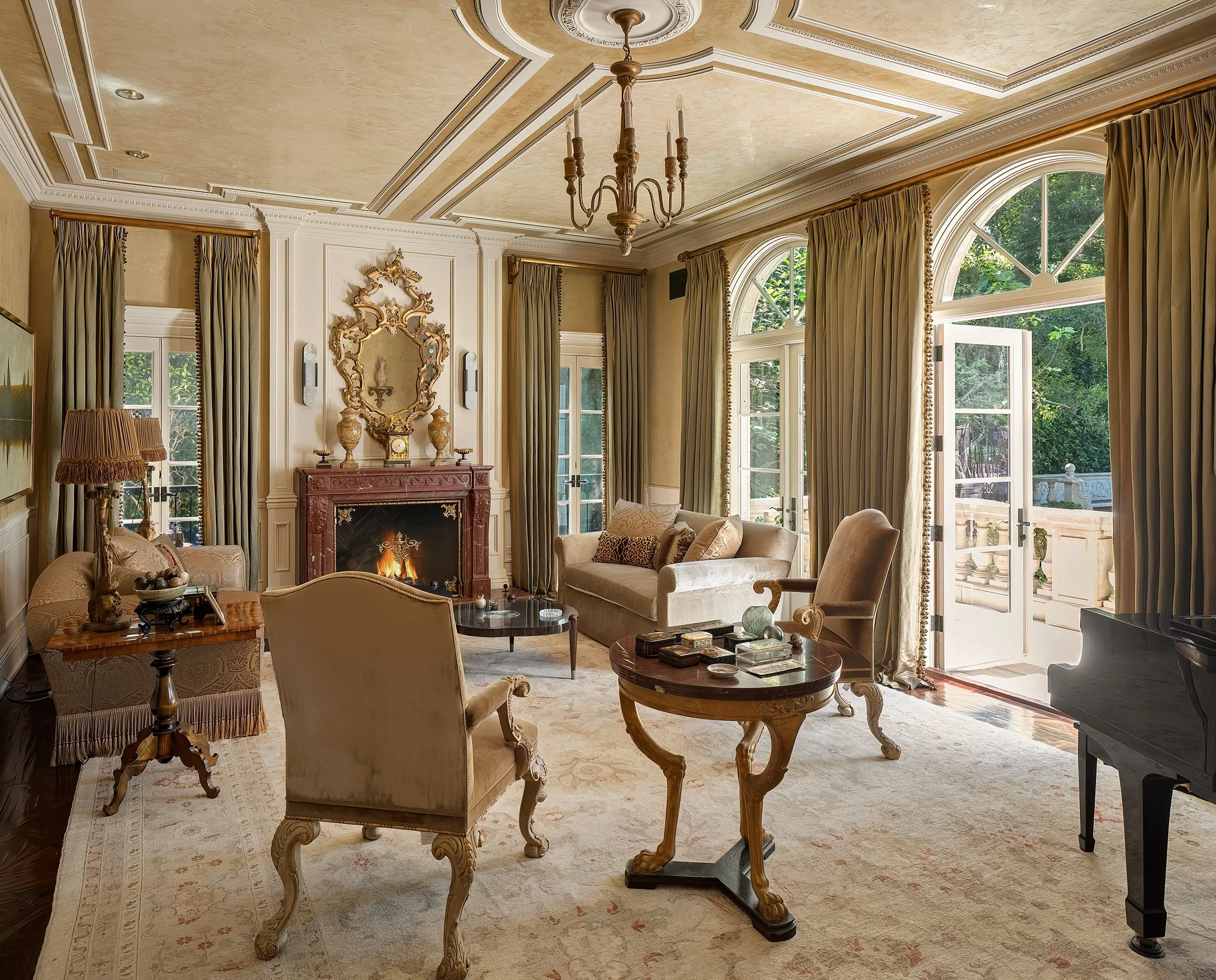 444 Bristol Avenue-17.jpg