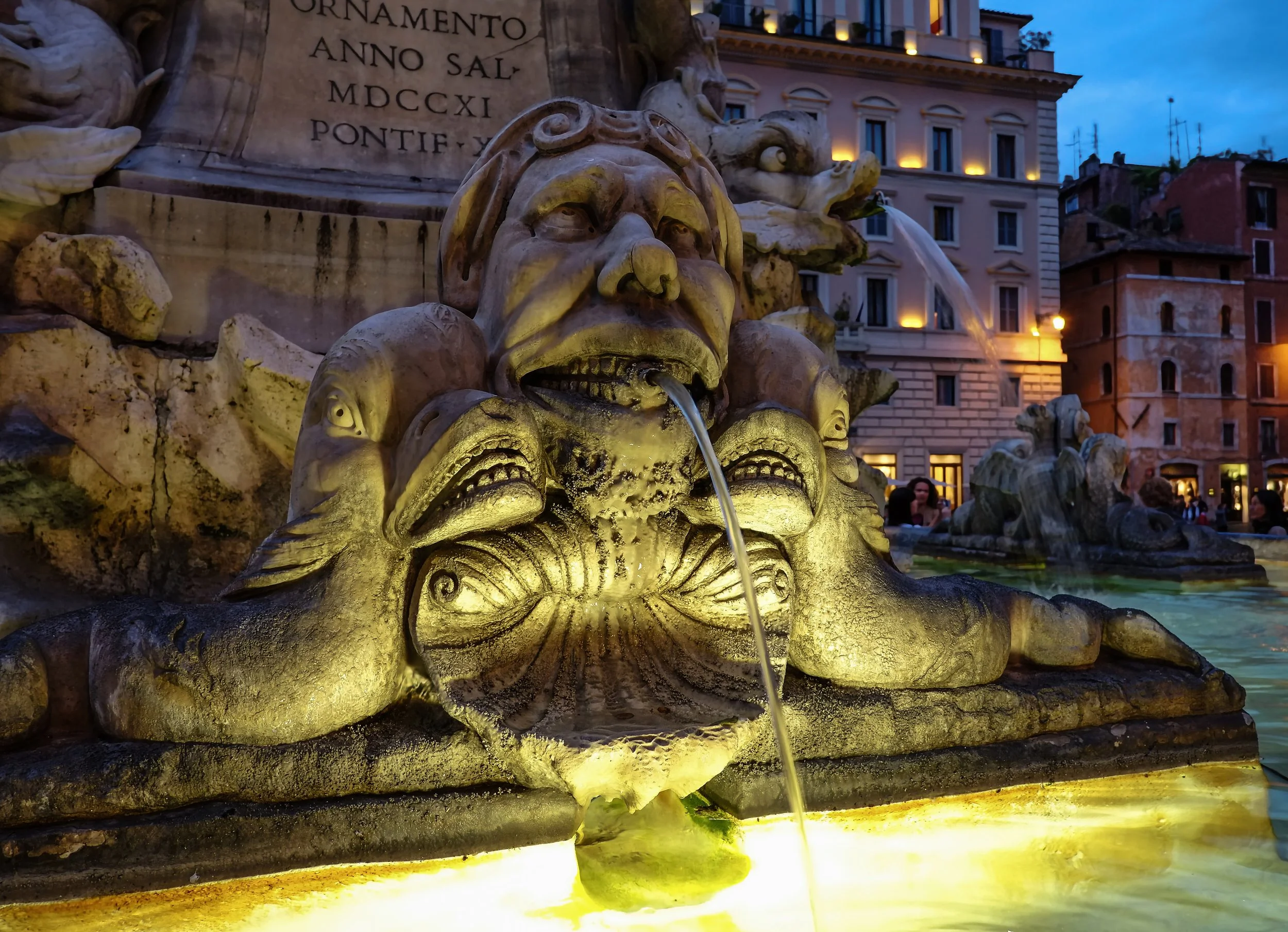 Pantheon_Fountain.jpeg