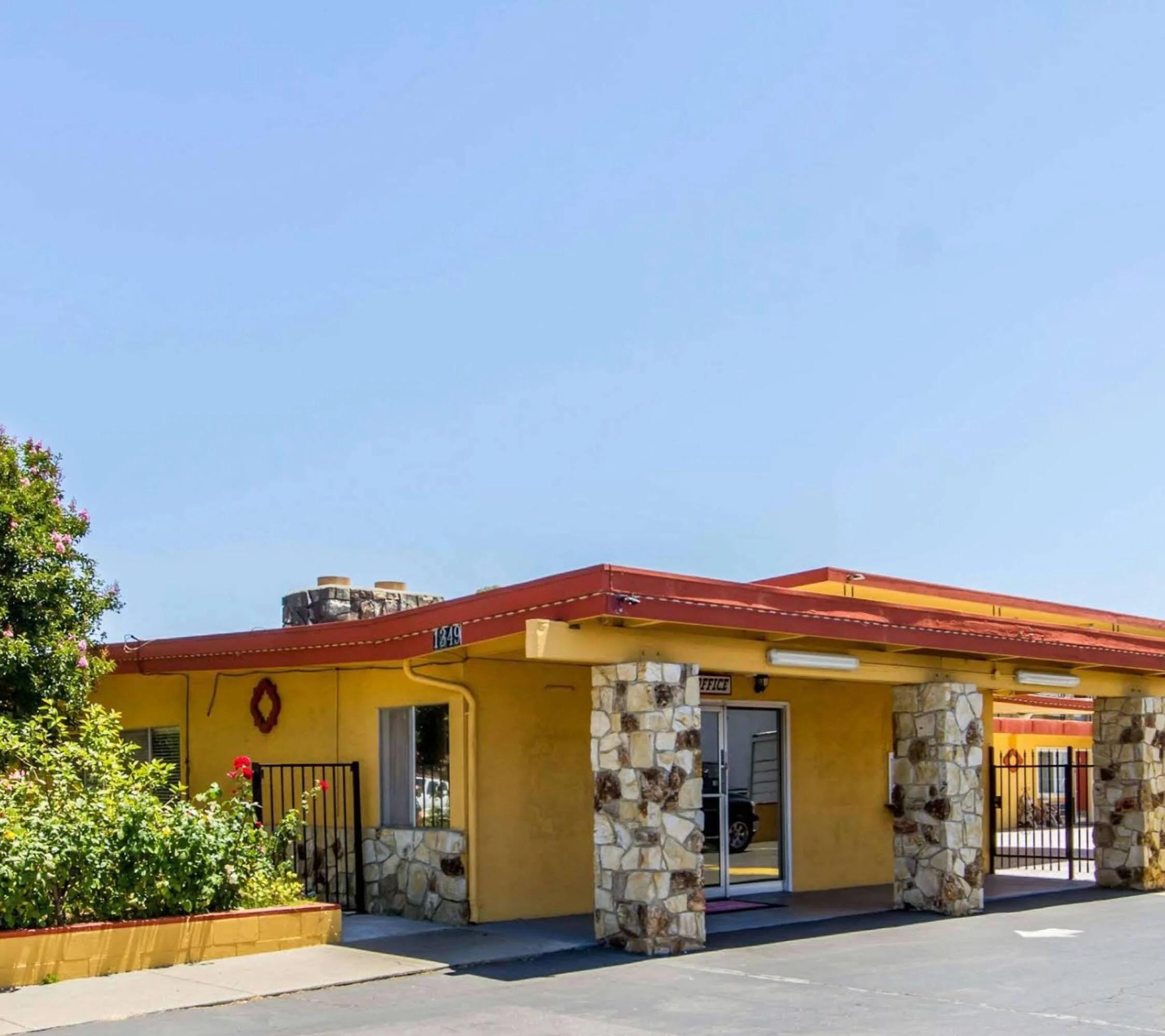 1349 W Texas St, Fairfield, CA 94533