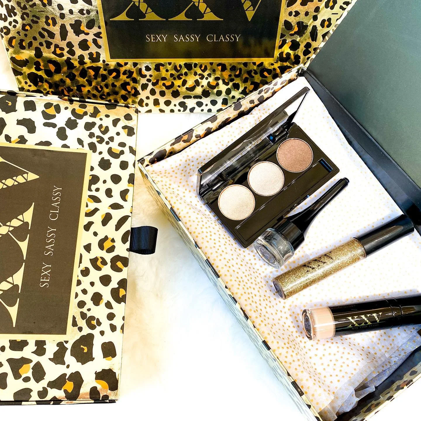 And the XXV BEAUTY winner is..... @milahandkam 🥳🥳🥳🥳🥳🥳🥳🥳🥳 Thank you for playing with us😍😍😍😍😍😍 .
.
.
.
.

#entrepreneurlife #glowingskin #filmmaking #filmcommunity #ladiesnight #momstyle #momblog #makeupideas #makeuplooks #makeupoftheday