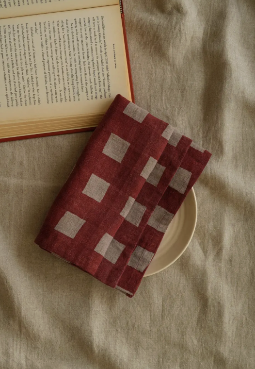 Bordeaux Napkin 3.png