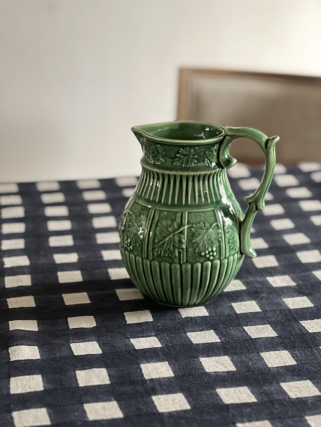 Bordallo Grape Vine Pitcher 1.png