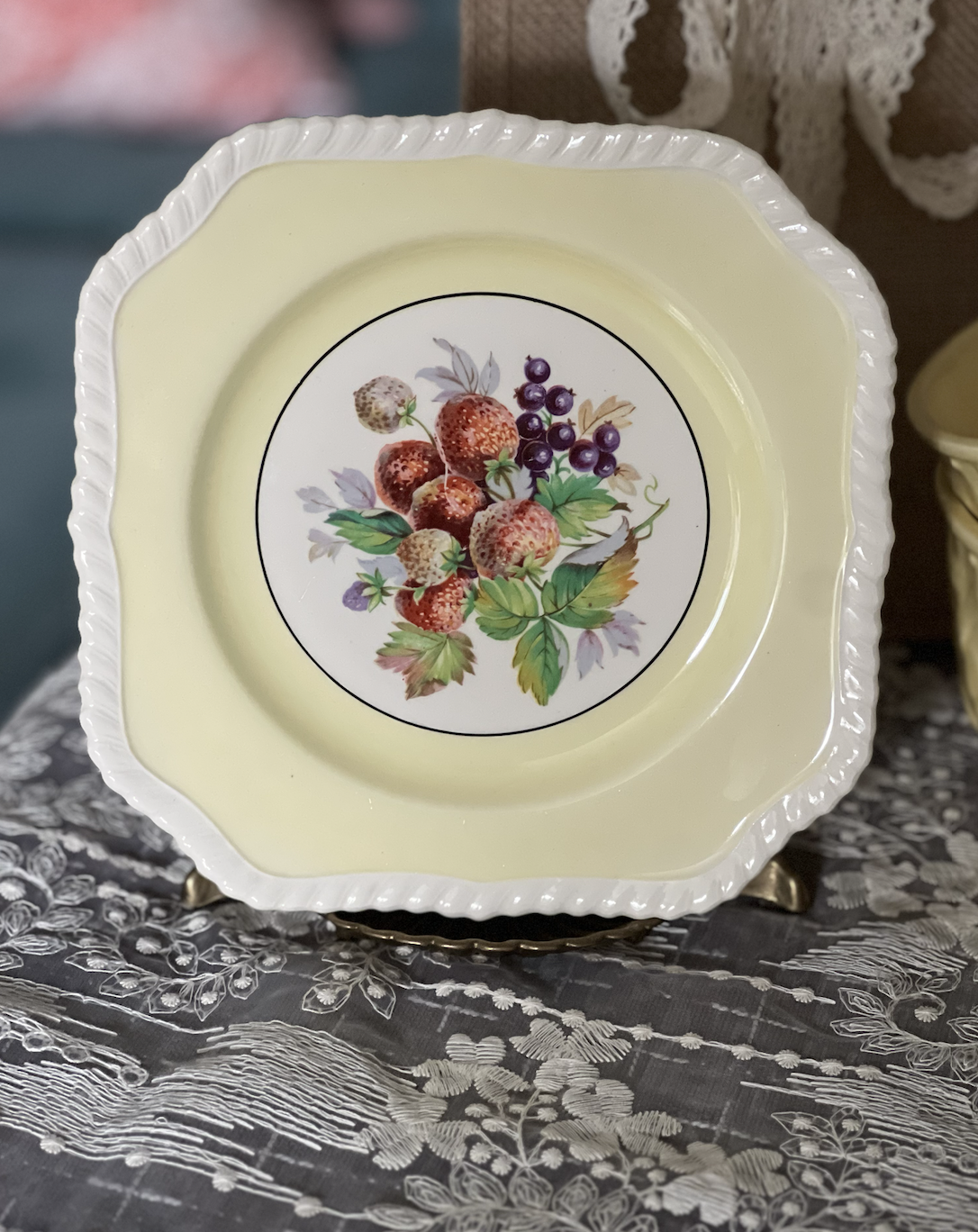 Bordallow Mix Tea Set 6.png