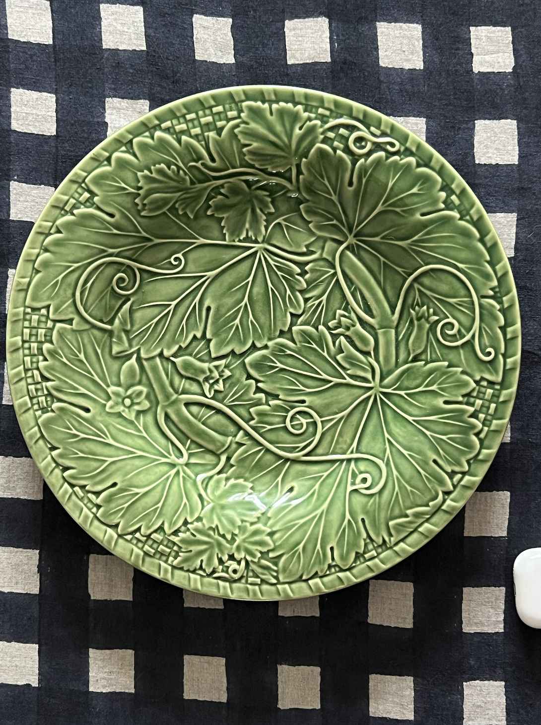 Bordallo Serving Plate 2.png