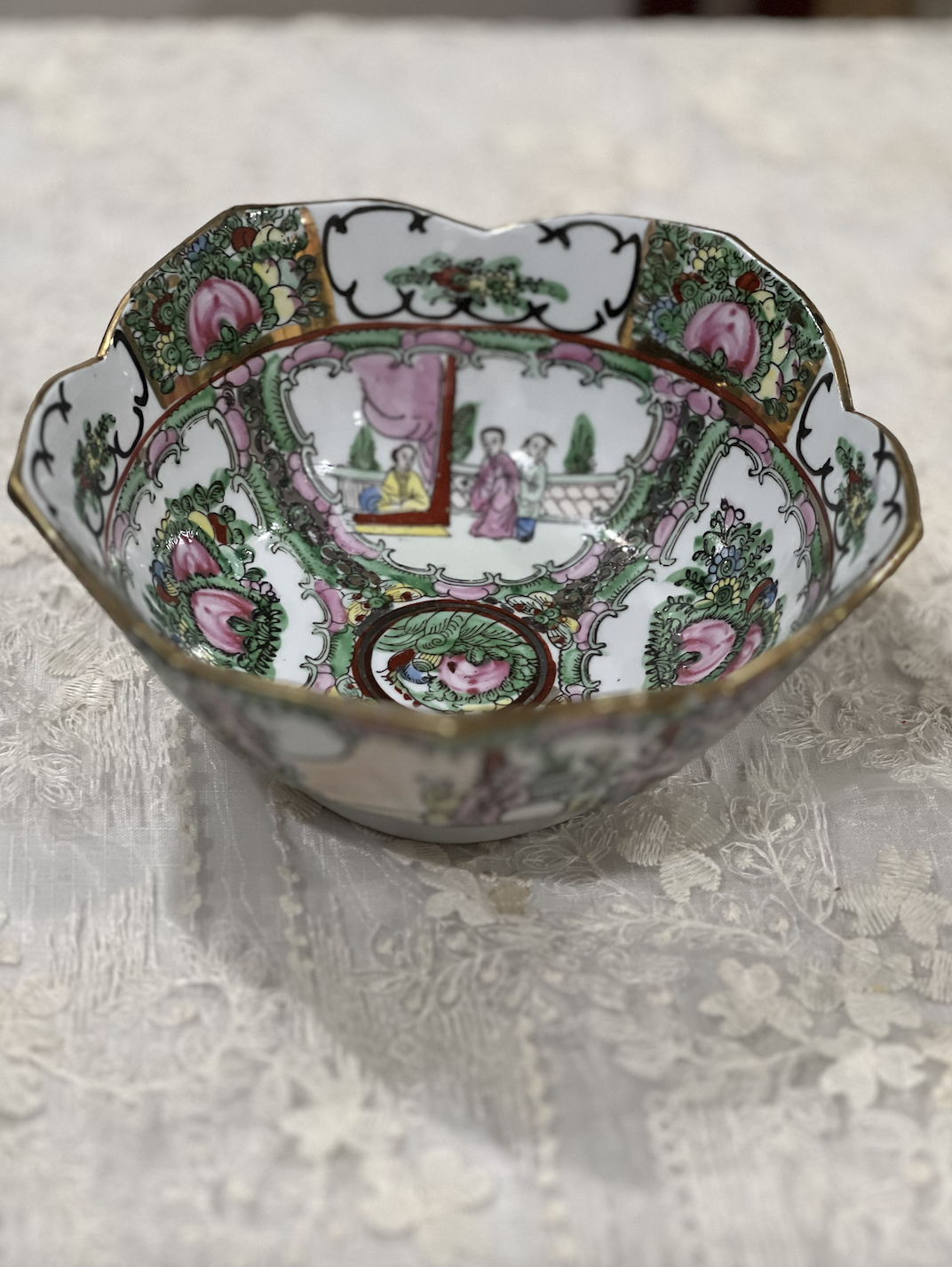 Vintage Rose Medallion Lotus Bowl