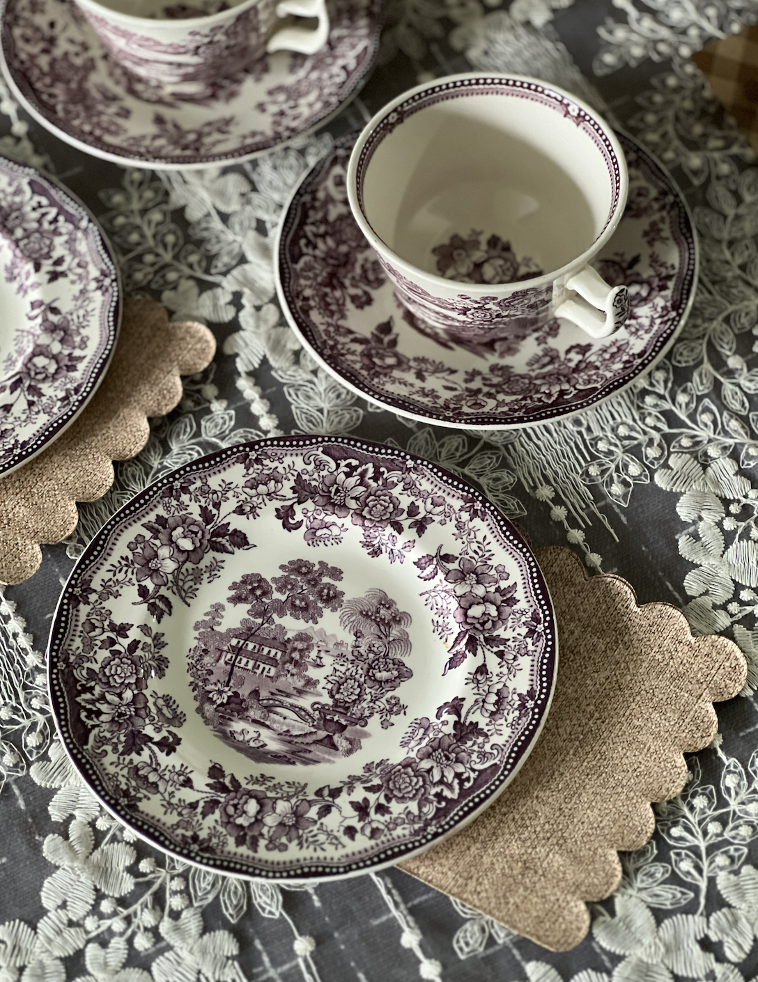 Viola Tea Set 7.png