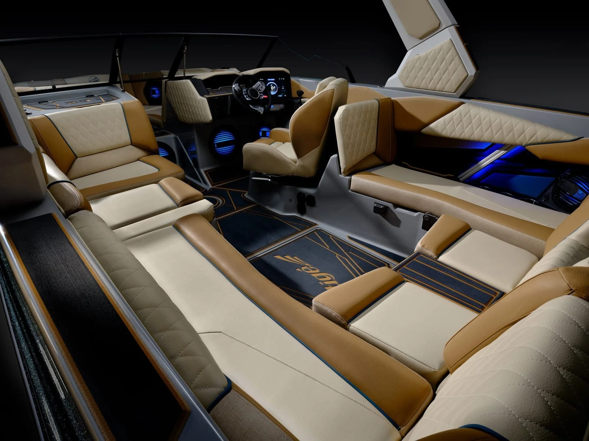 Tige-Z3-SurfBoat-Cockpit_Comp_6_FINAL-web_compressed.jpg