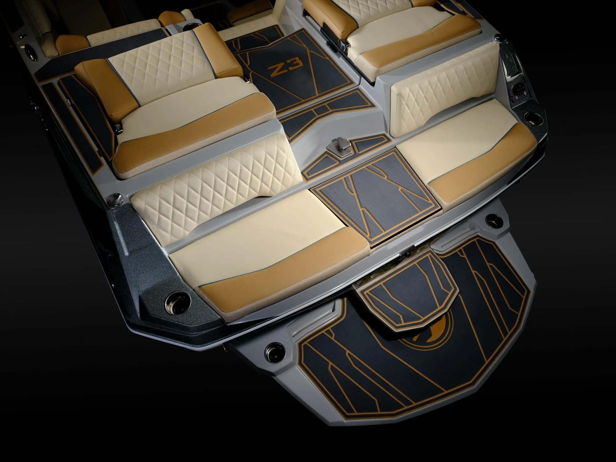 Tige-Z3-SurfBoat-Transom_Comp_2-Closed_FINAL-web_compressed.jpg