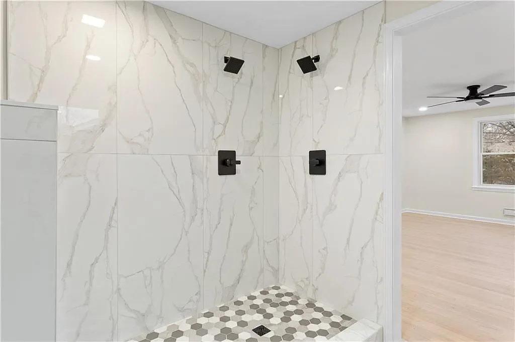 Prairie Village bath remodel 3.webp