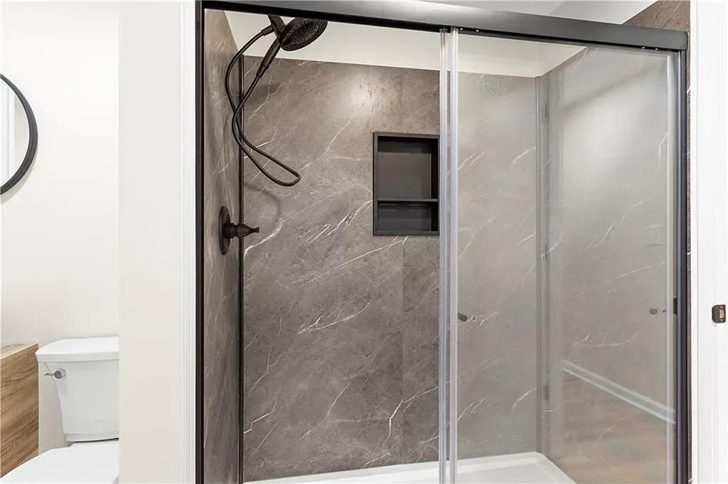 Prairie Village bath remodel 2.webp