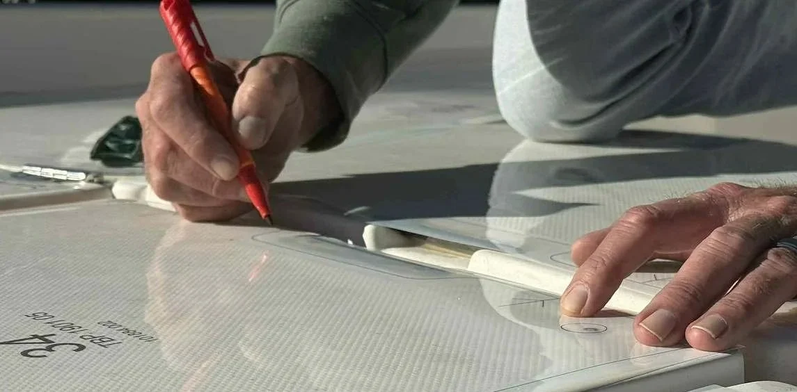 Demonstrates the scanning process for creating an accurate new custom flooring kit
