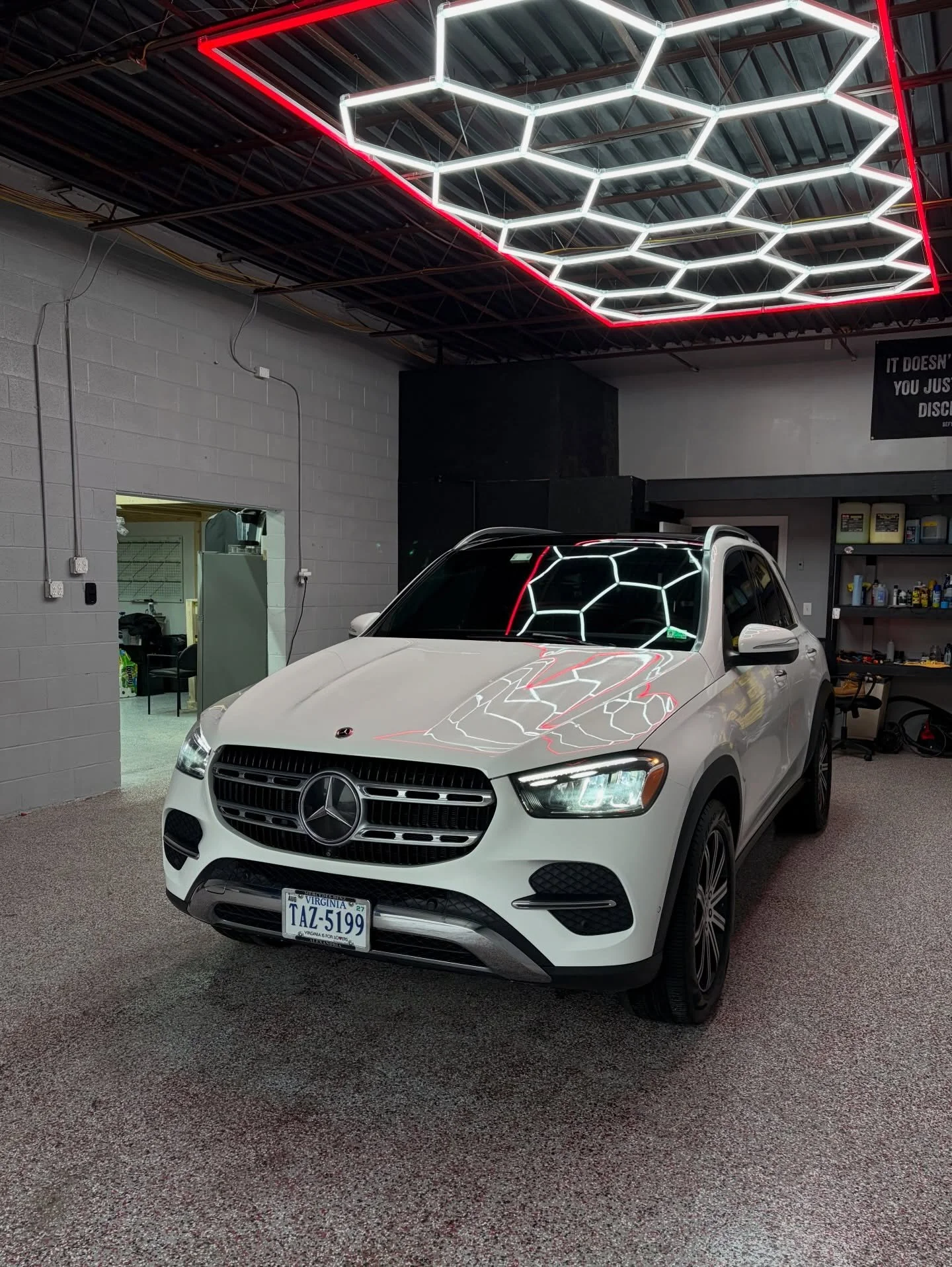 Hot bath on a chilly day, what could be better?

GLE-350 after a quick interior &amp; exterior reset 🧼