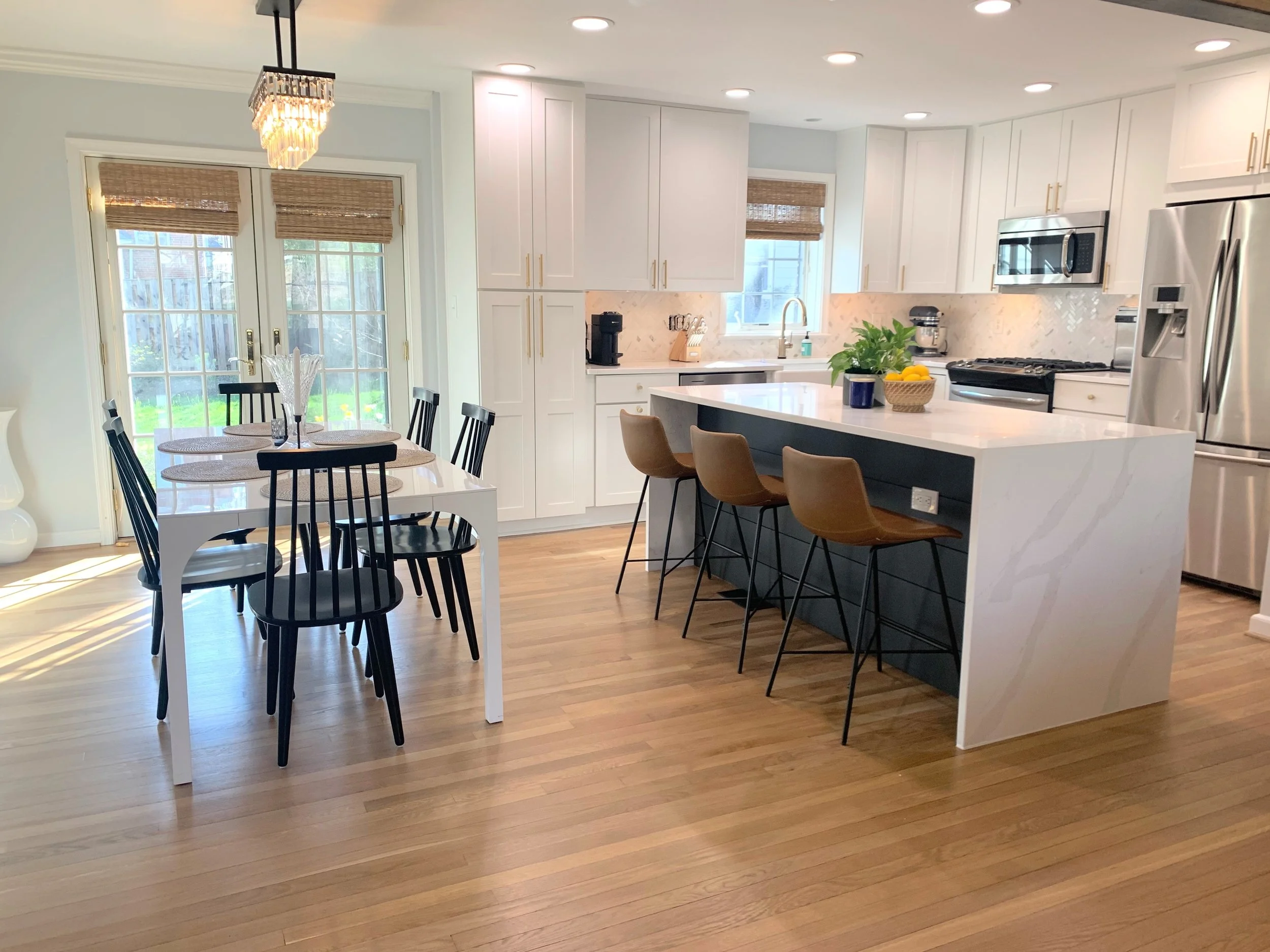 Bright Contemporary Transitional Kitchen Remodel by L&R Contractors project photo