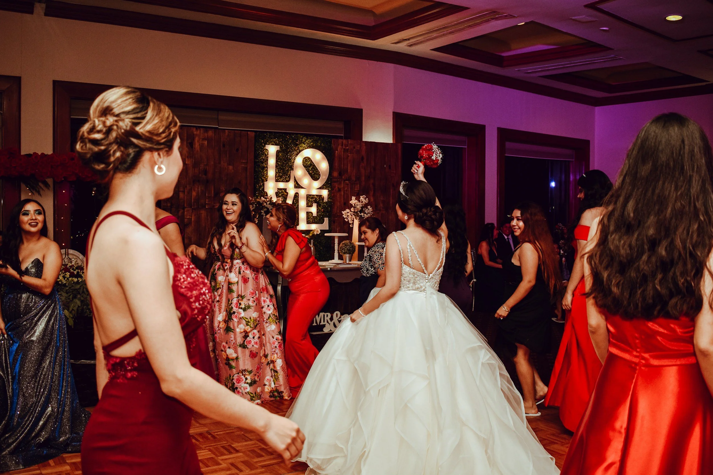 How to Plan a Quinceañera or Dance Celebration Without Wrecking Guest Flow