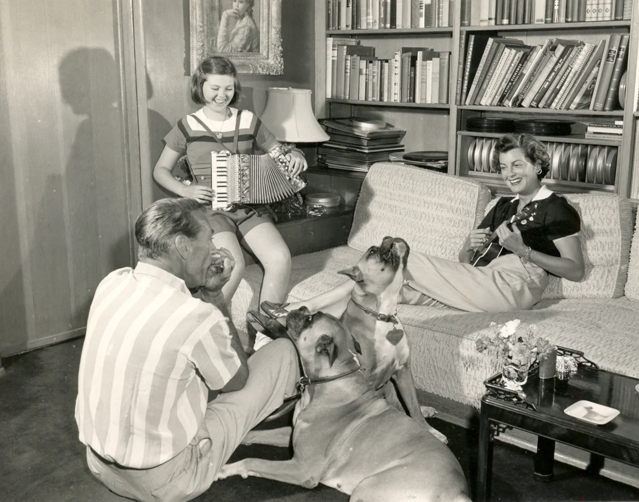 One of our “family concerts.” The harmonica sound obviously got to Arno and Gretel’s ears and made them compete for the loudest howl!