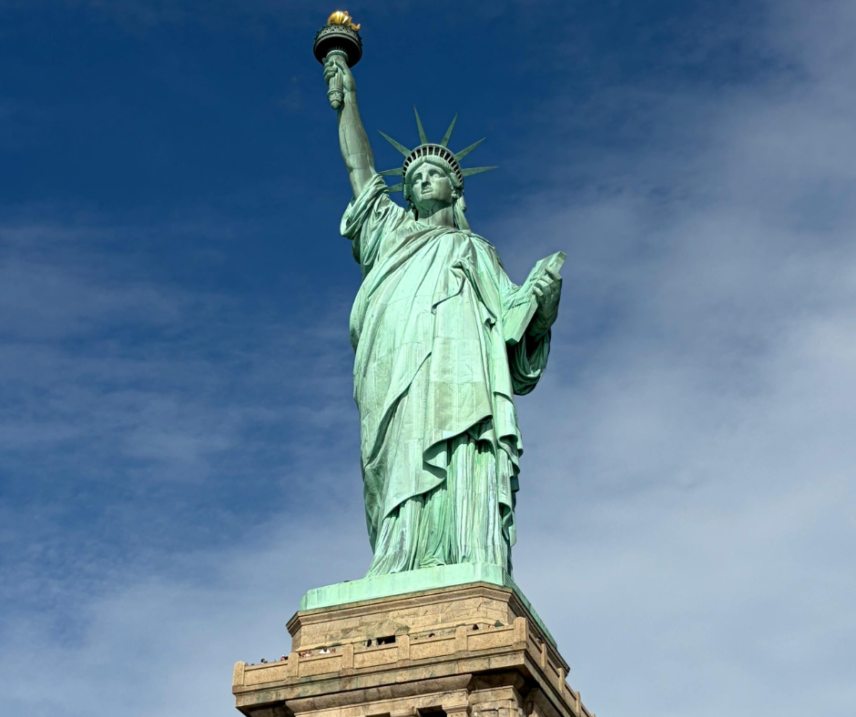 Freedom Table $550 + Service Fee $17