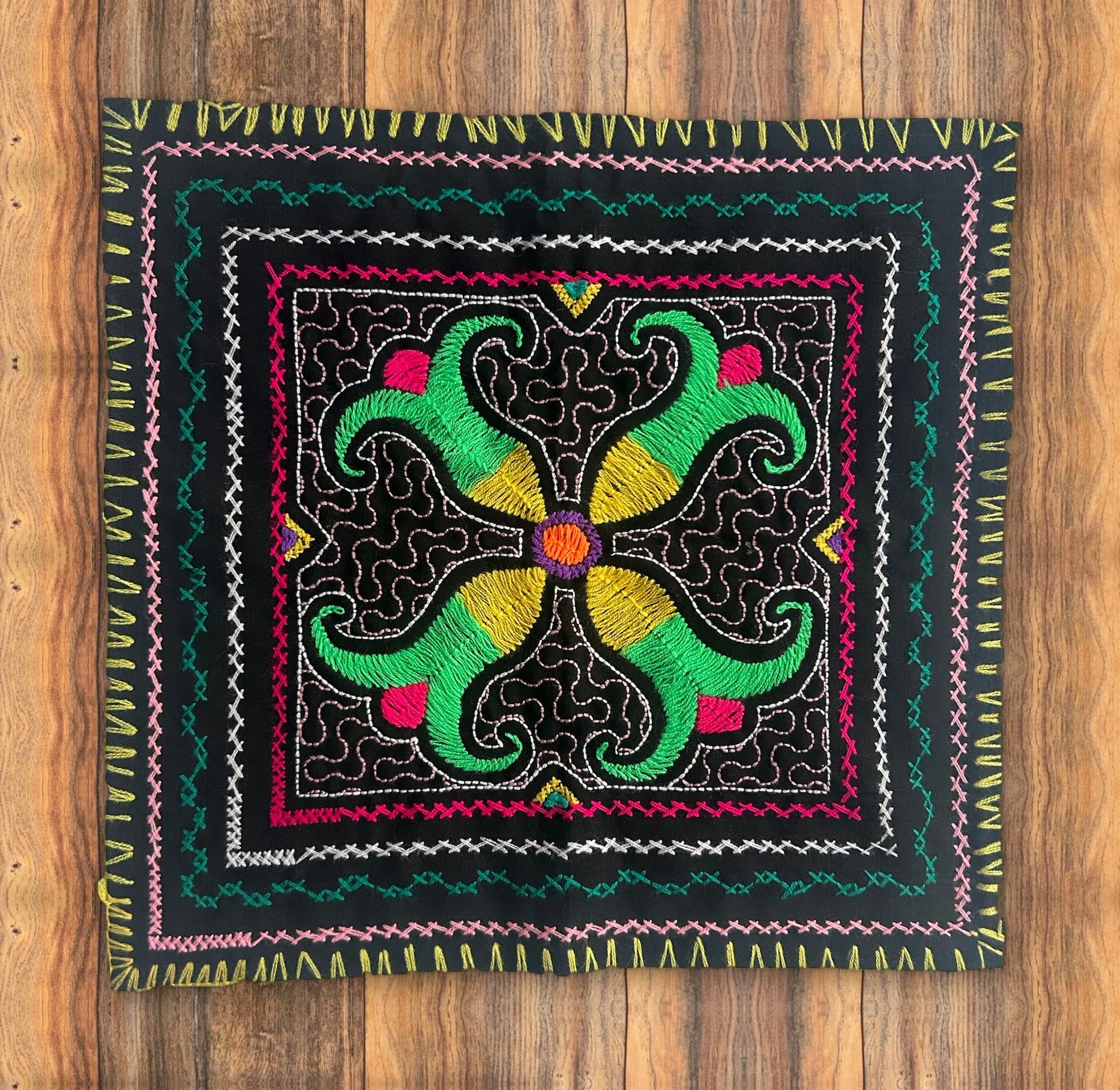 Midnight Green Bloom