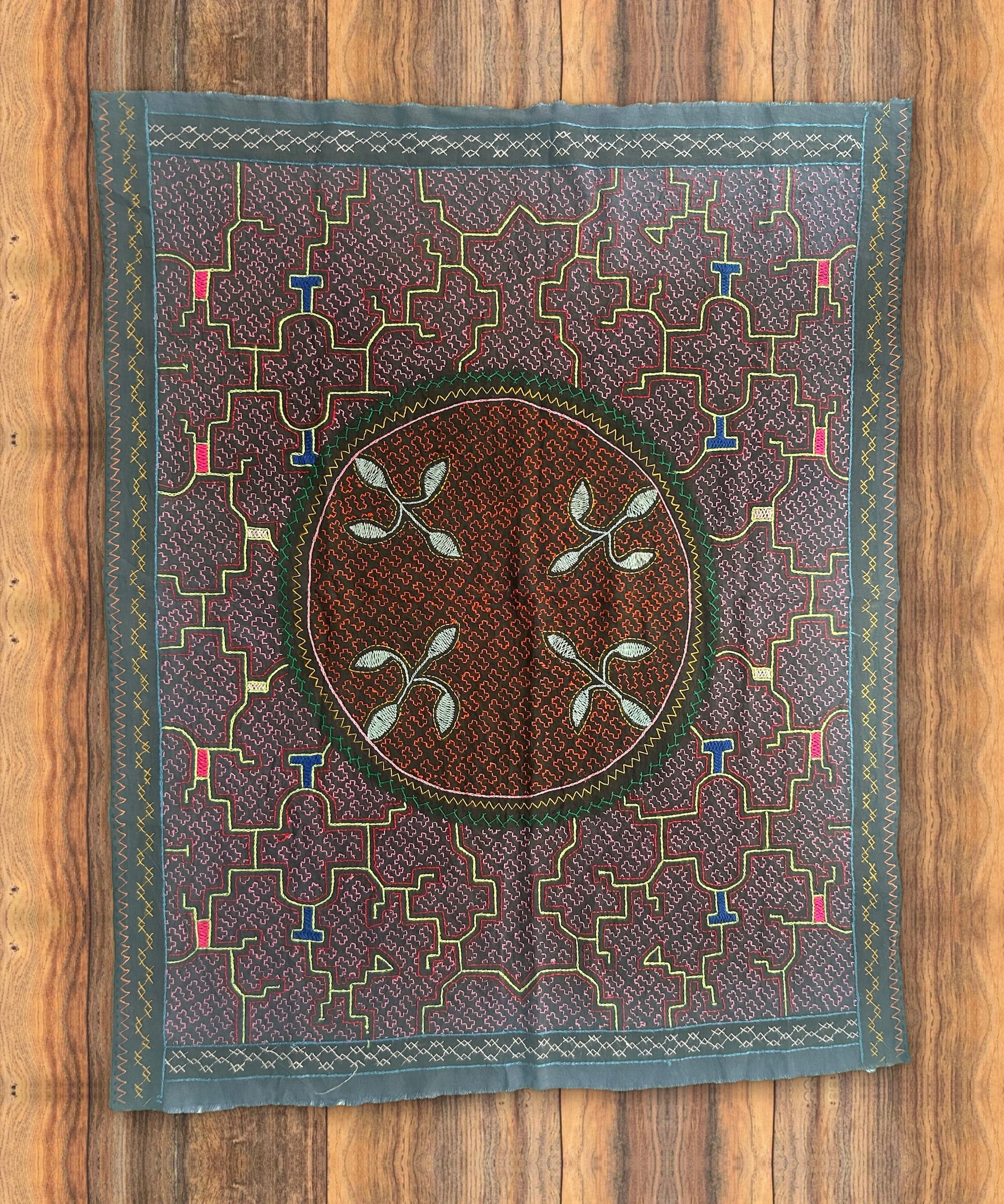 Purple Leaf Circle