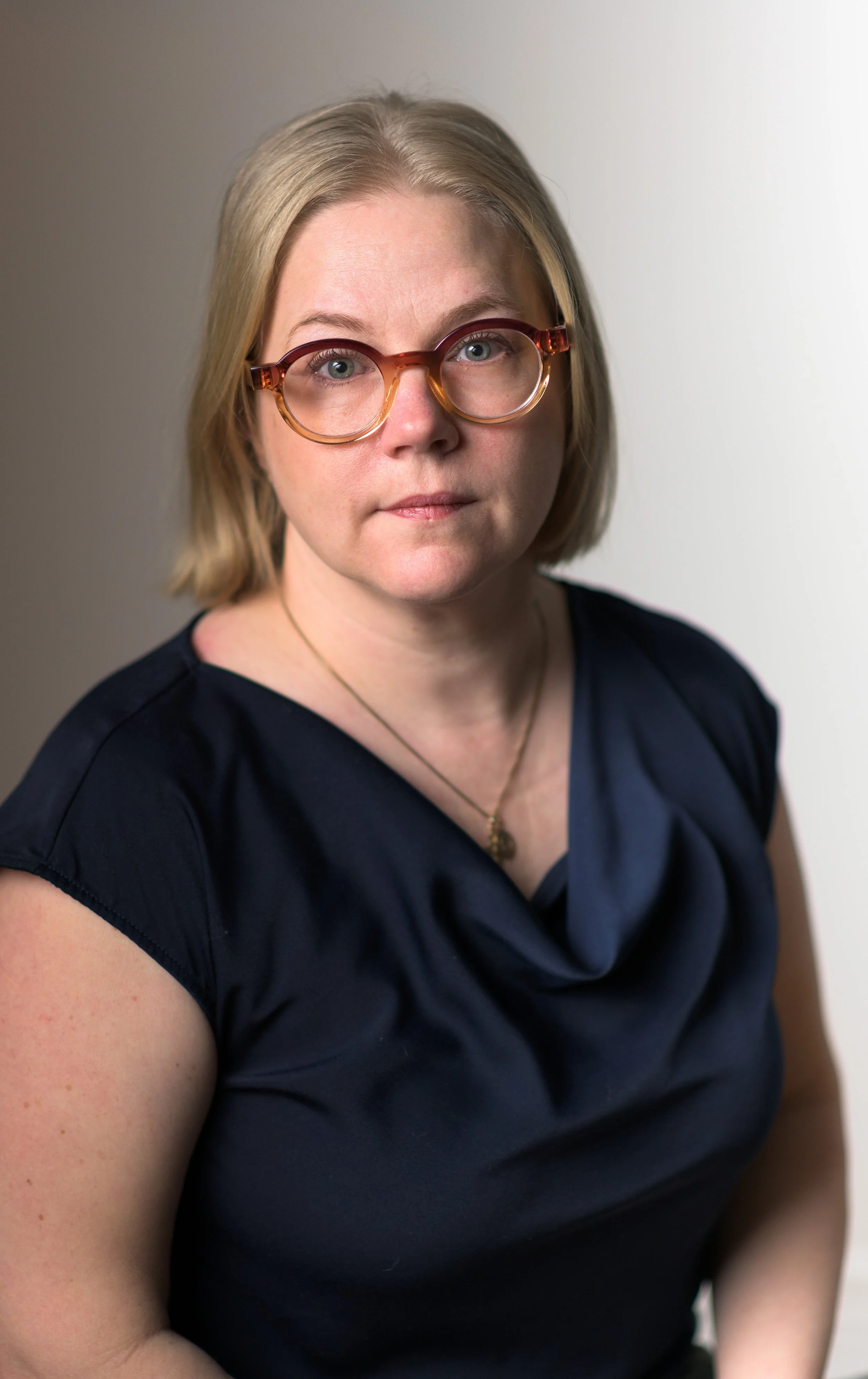 Image of Theresa Slater, a psychotherapist based in Toronto Canada