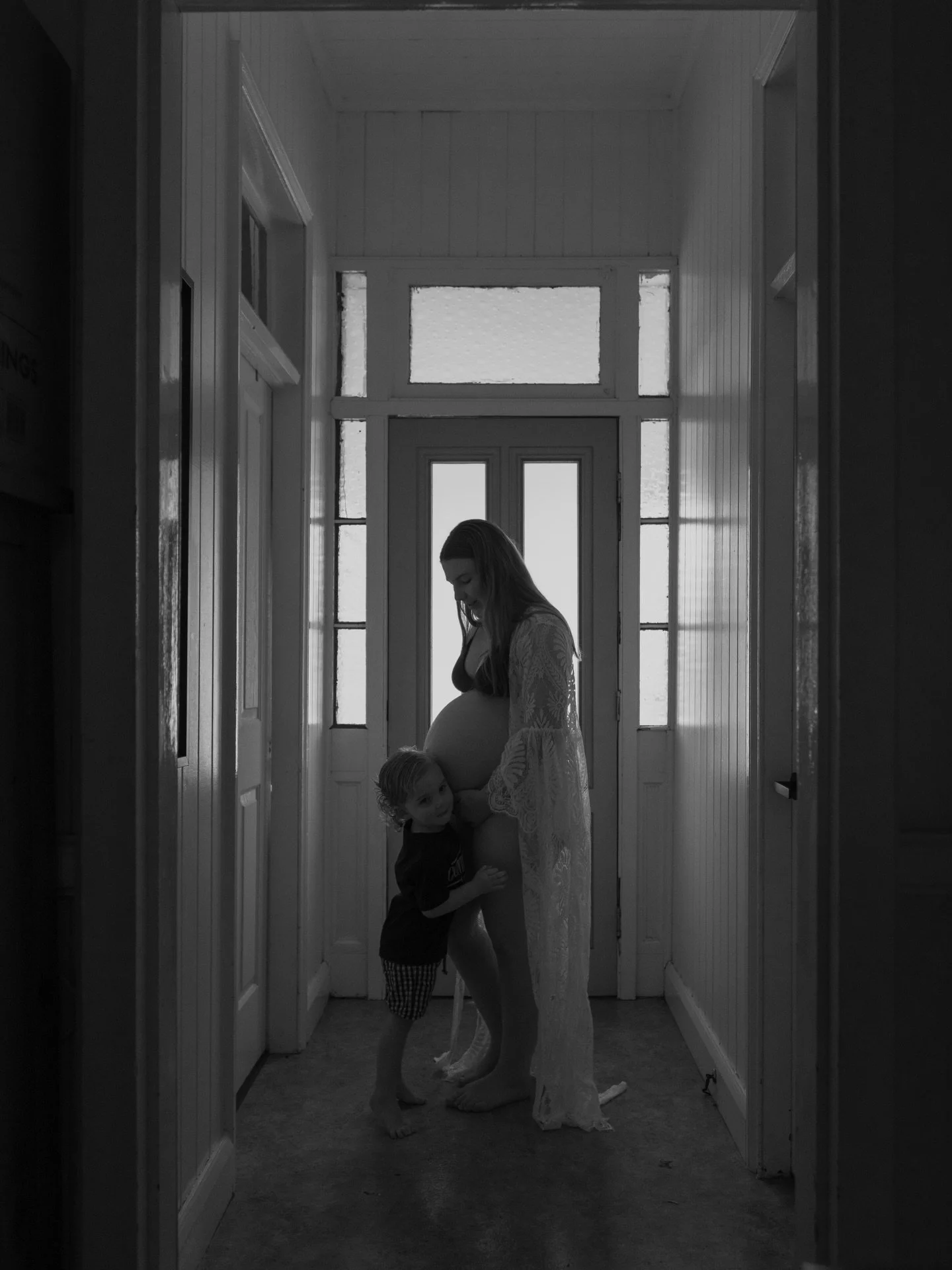 In waiting. ✨

Earlier this year I had the honour of capturing these sweet memories for Jess, only days before baby girl decided it was time. Jess knew as we were shooting that it wouldn&rsquo;t be long, and I was blown away by her intuition. 

Holdi