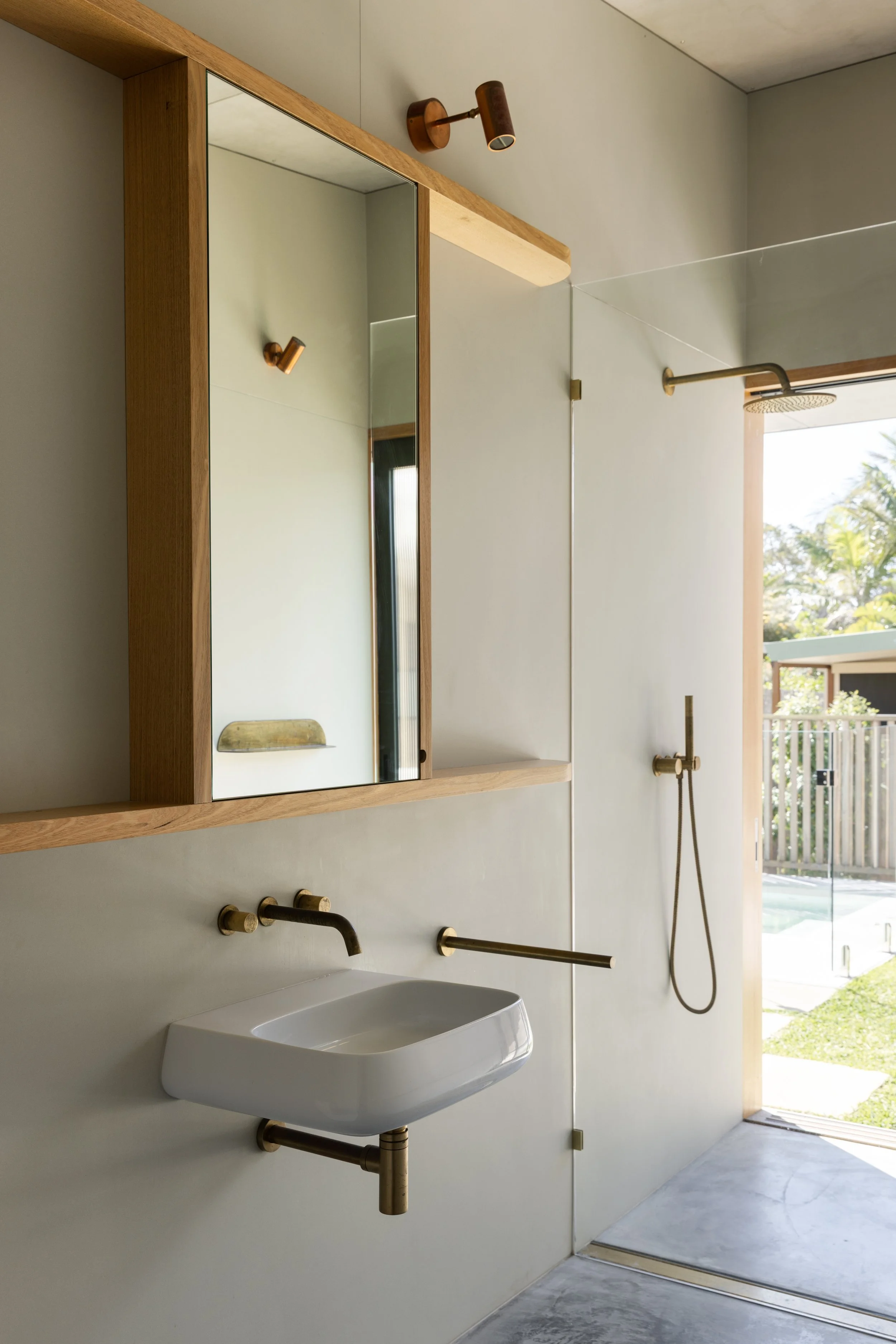5_10521-resnew_Coastalhouse_WalknorthArchitects_SimonWhitbread.jpeg