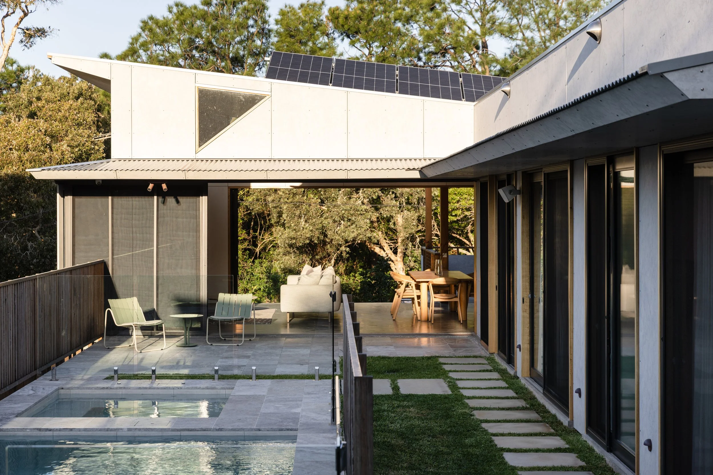 10_10521-resnew_Coastalhouse_WalknorthArchitects_SimonWhitbread.jpeg