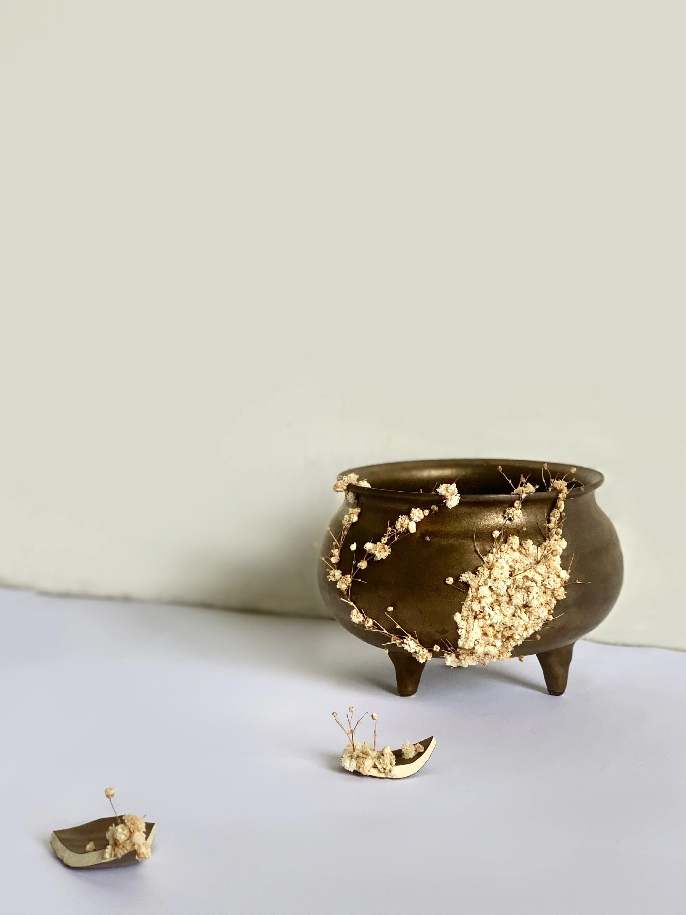 0129_ChantalPhuayYi_VisualArtsHL_Exhibition3_bloom_2022.jpg