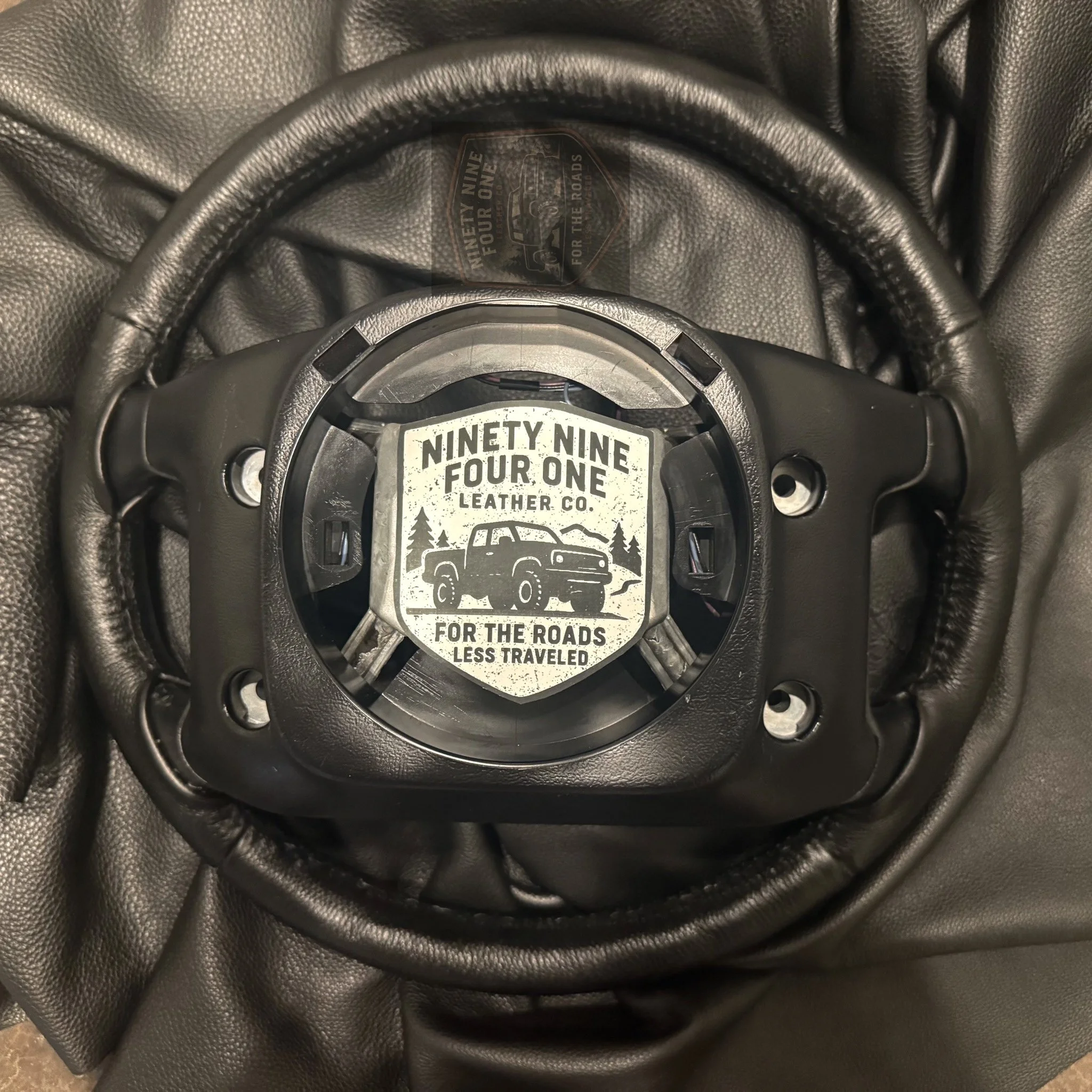 Recovered leather Steering wheel for 1992-1996-F250-leather-steering-wheel