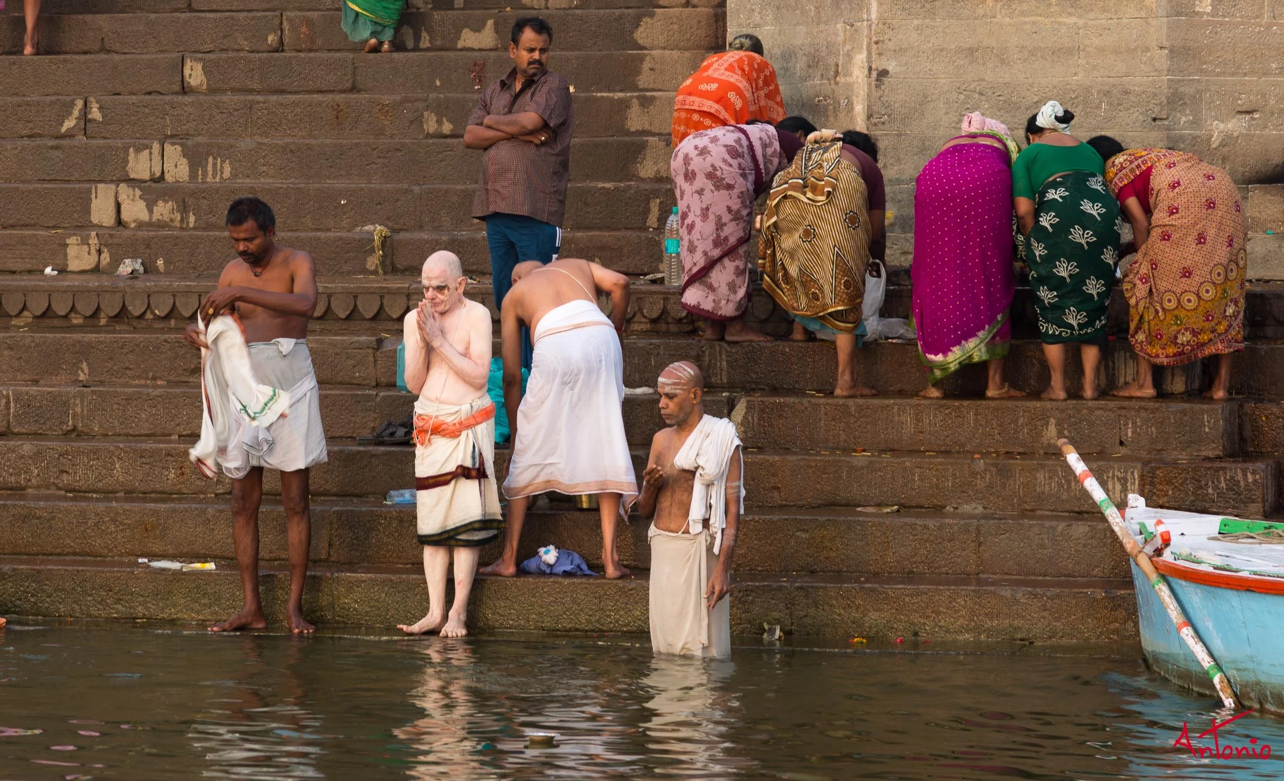 20121118_072057 Varanasi.jpg