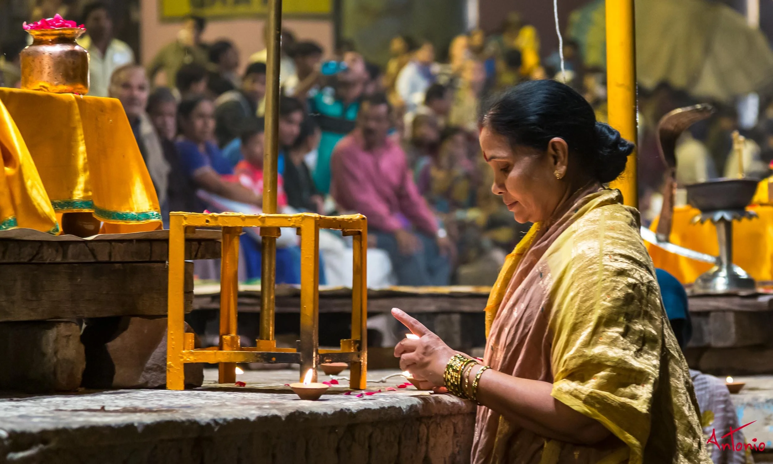 20121117_180734 Varanasi.jpg