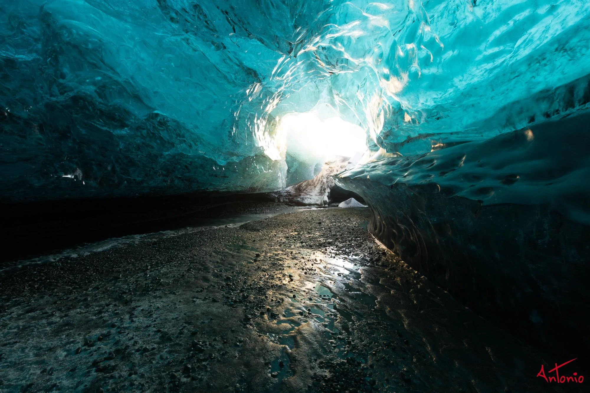 20140108_115017 Cave near Jokursarlon Islandia.jpg
