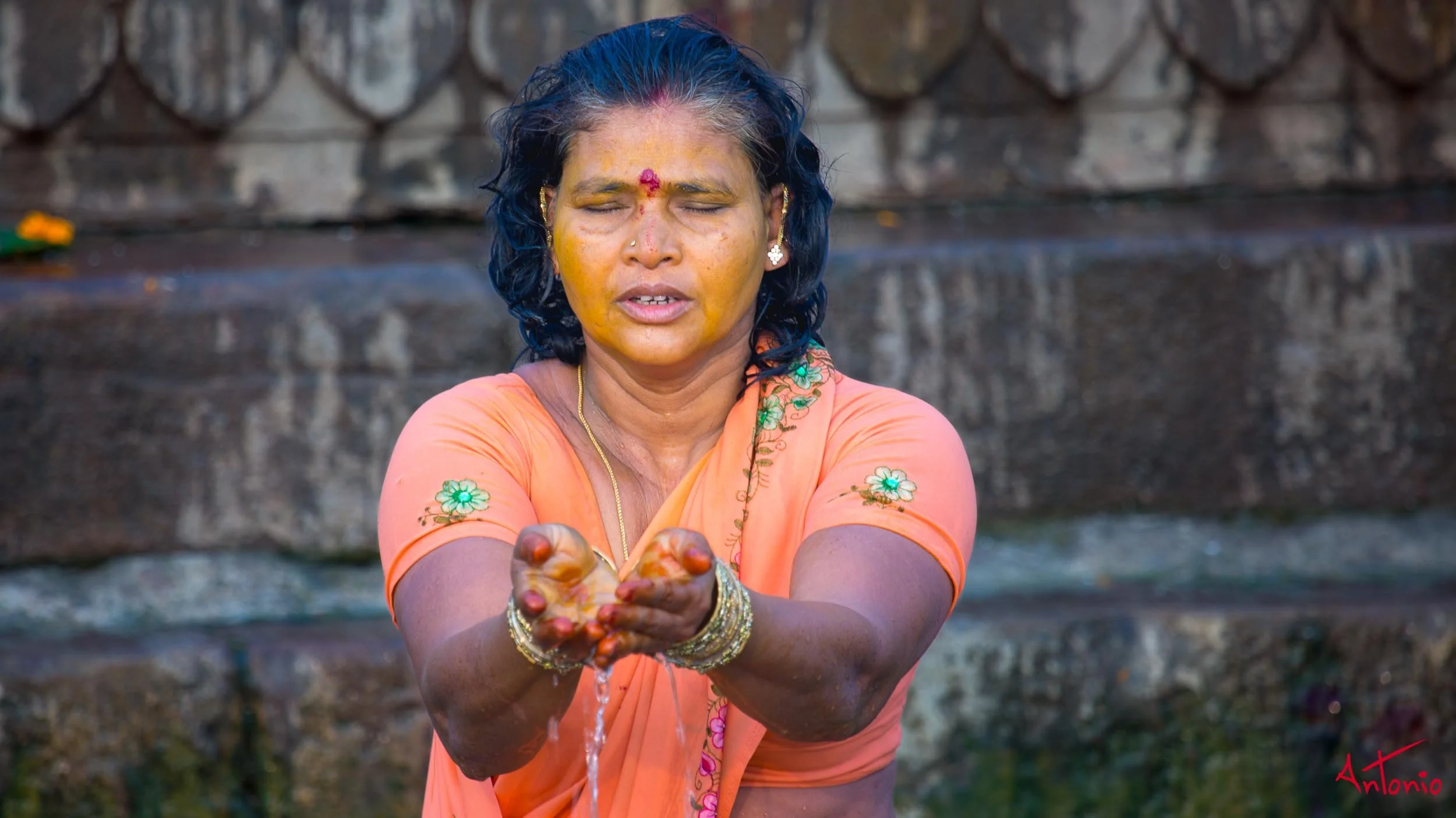 20121119_072927 Varanasi.jpg