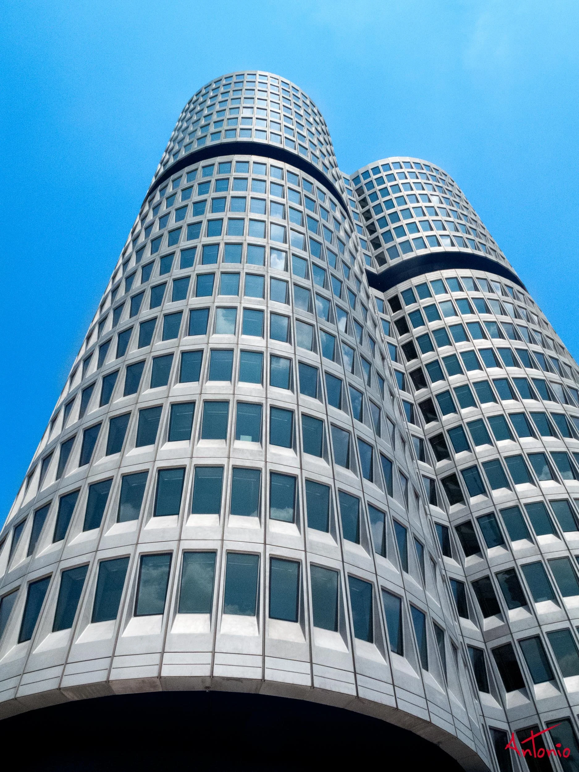 20100625_063952 Munich.jpg