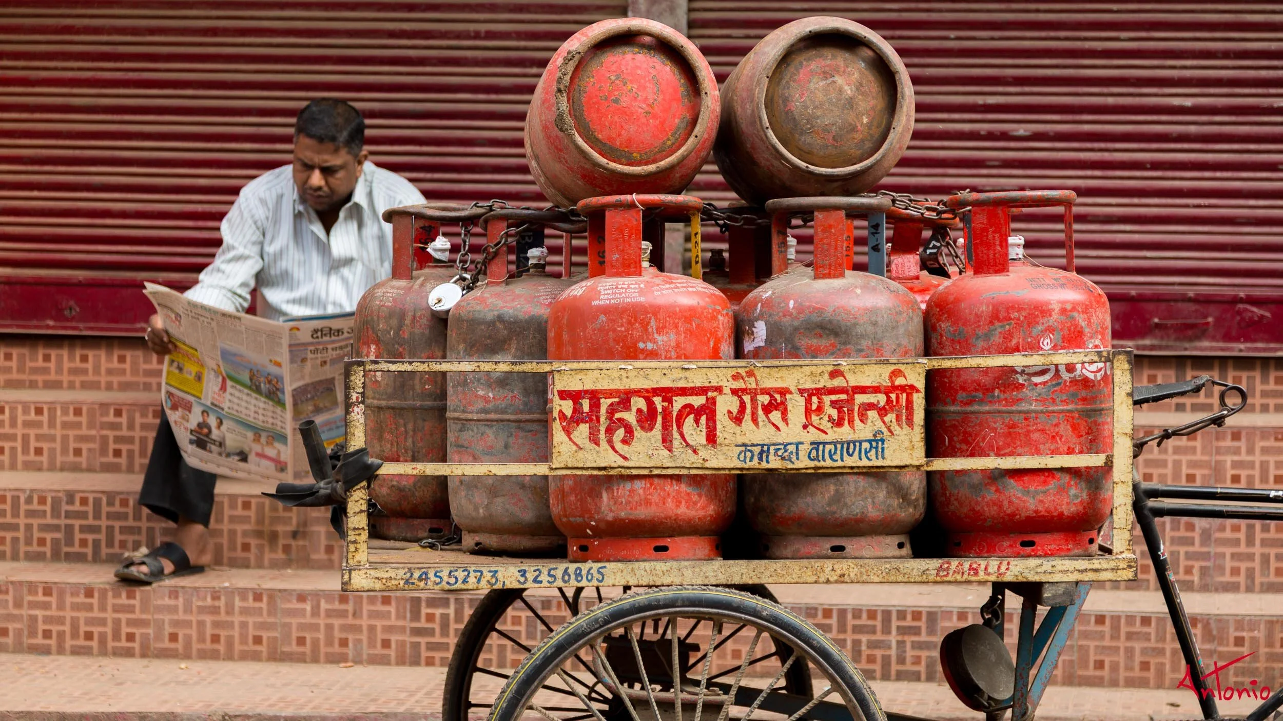 20121118_091311 Varanasi.jpg