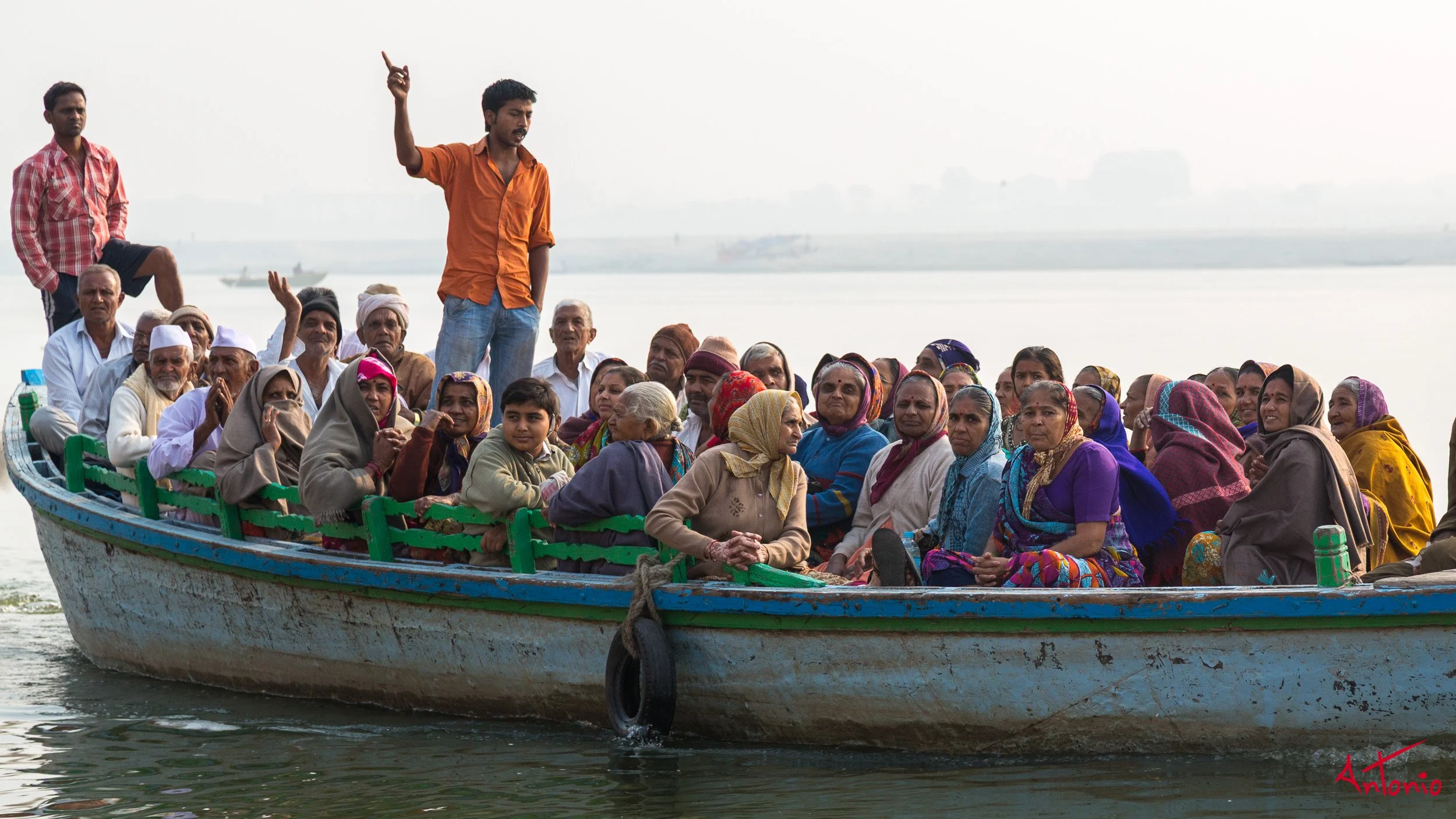 20121119_081812 Varanasi.jpg